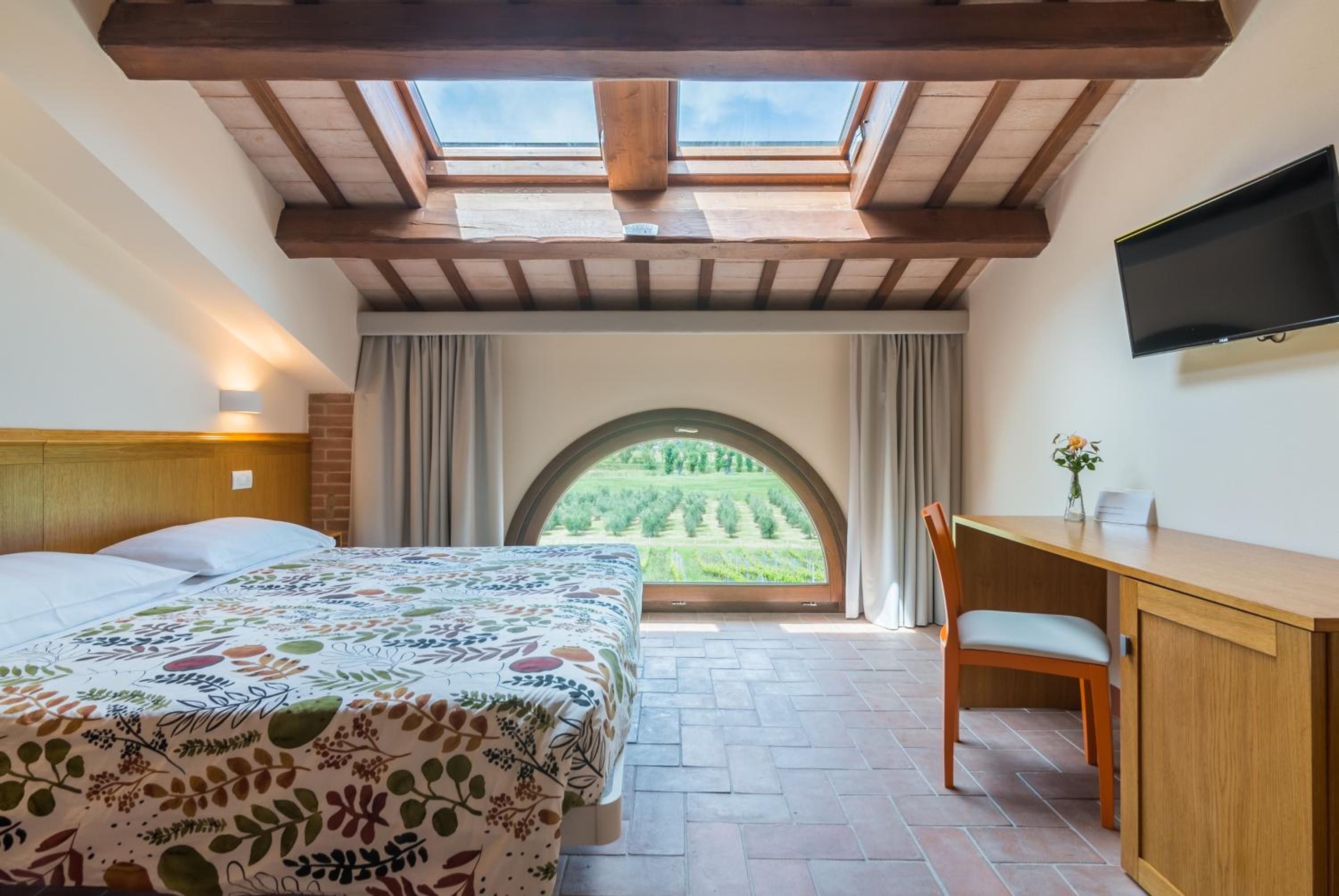 Double Room with Private Bathroom photo 3