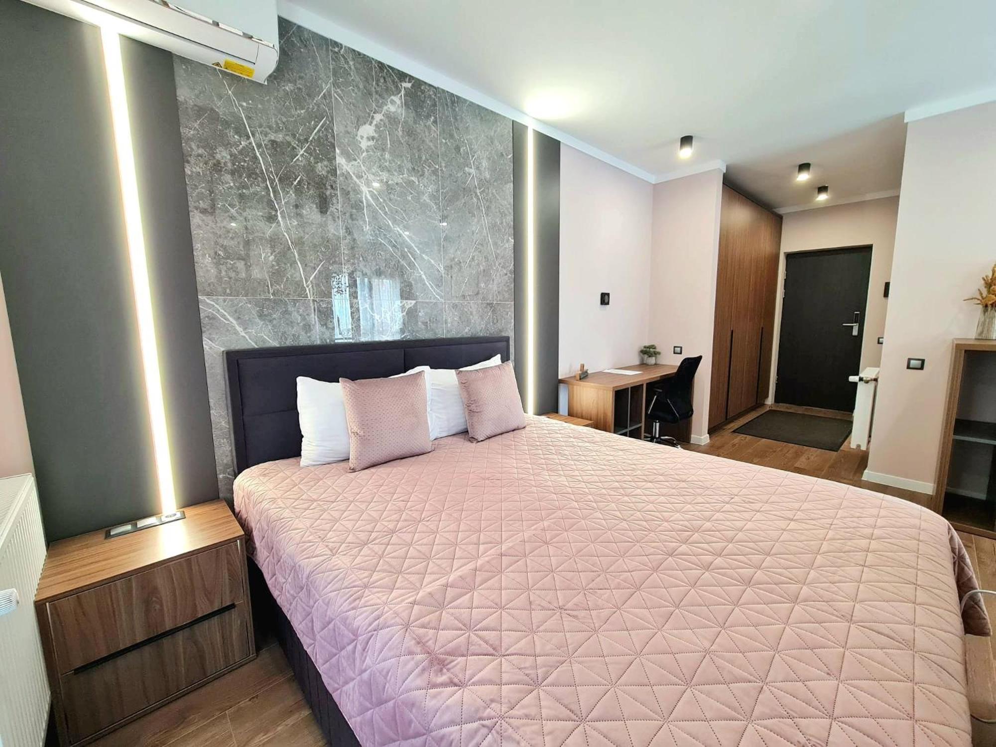 Deluxe Apartment - Photo 11