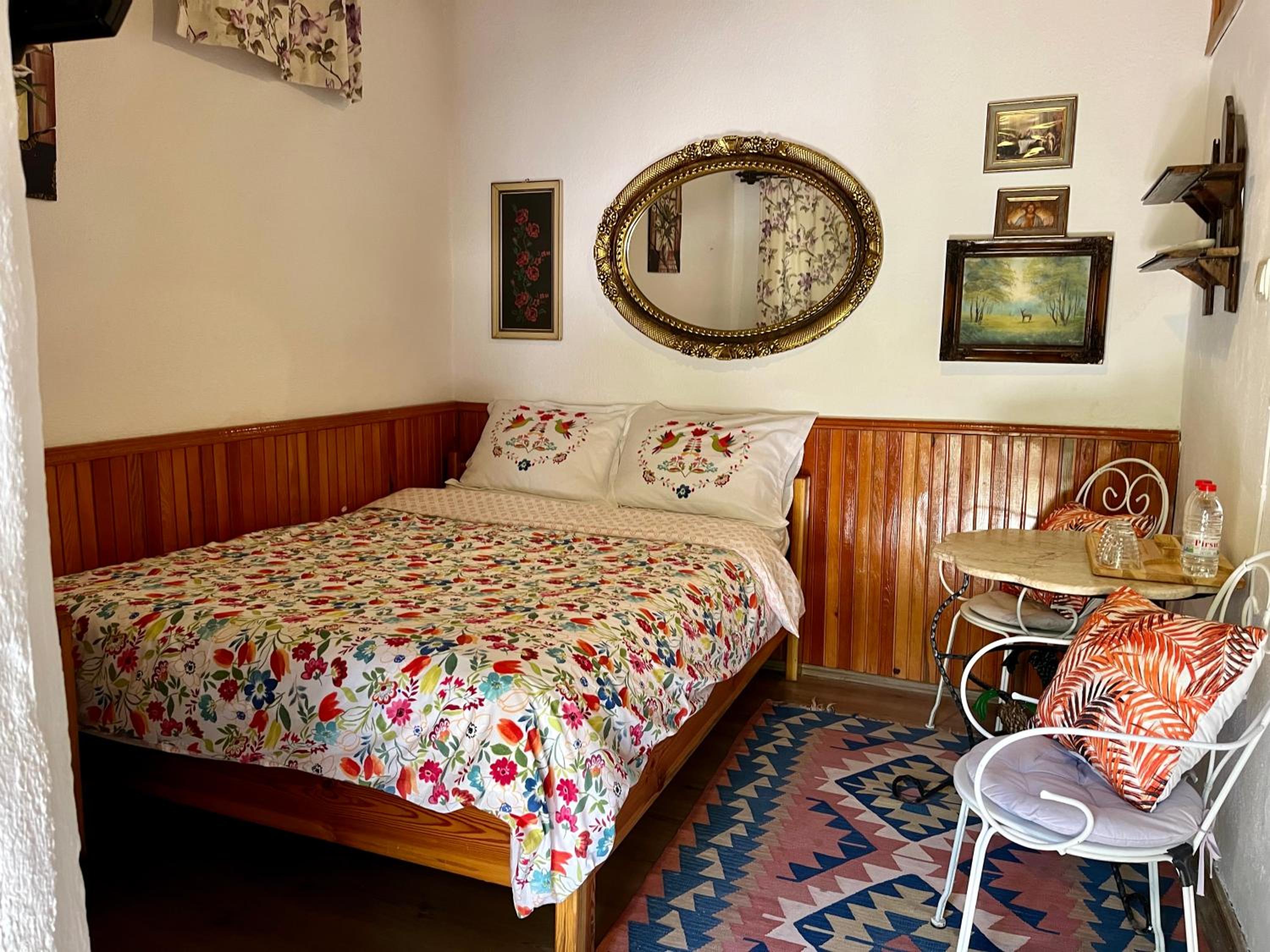 Economy Double Room photo 1