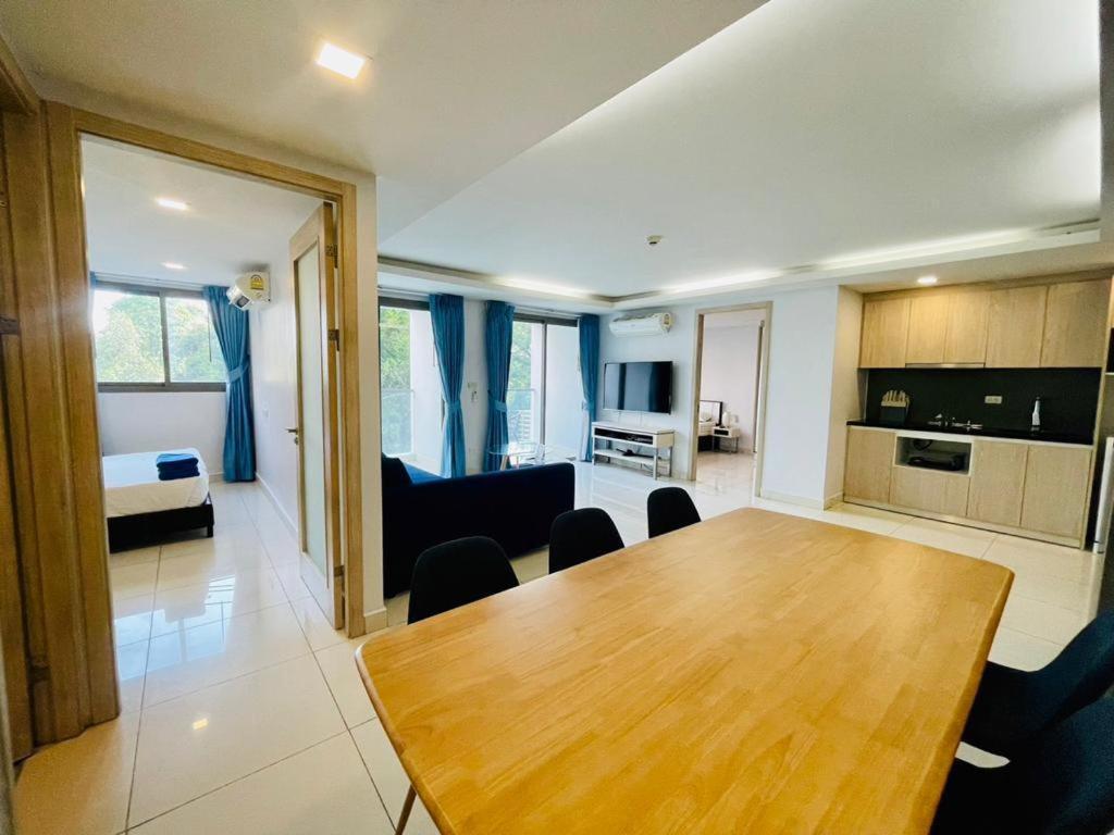 Two-Bedroom Executive Suite photo 2