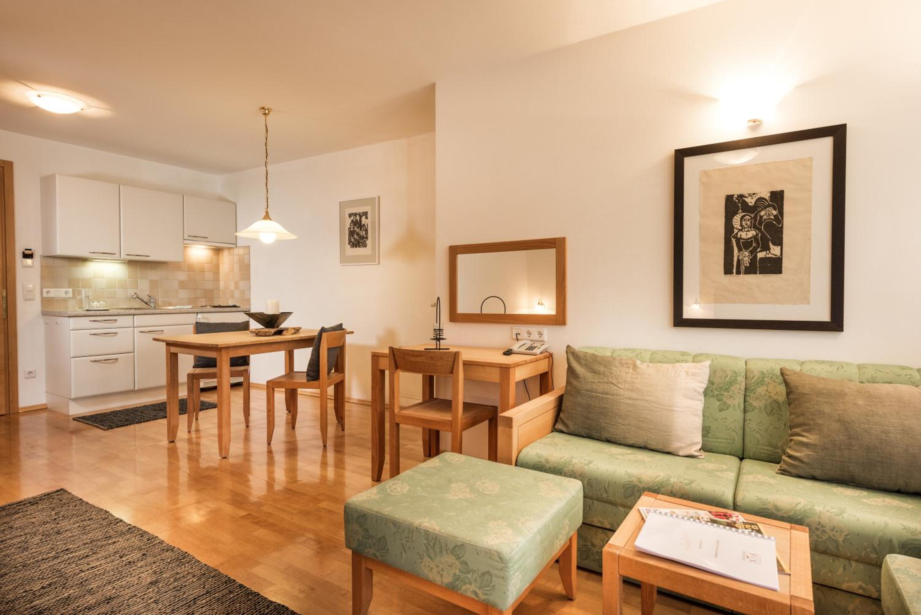Studio with Balcony or Terrace