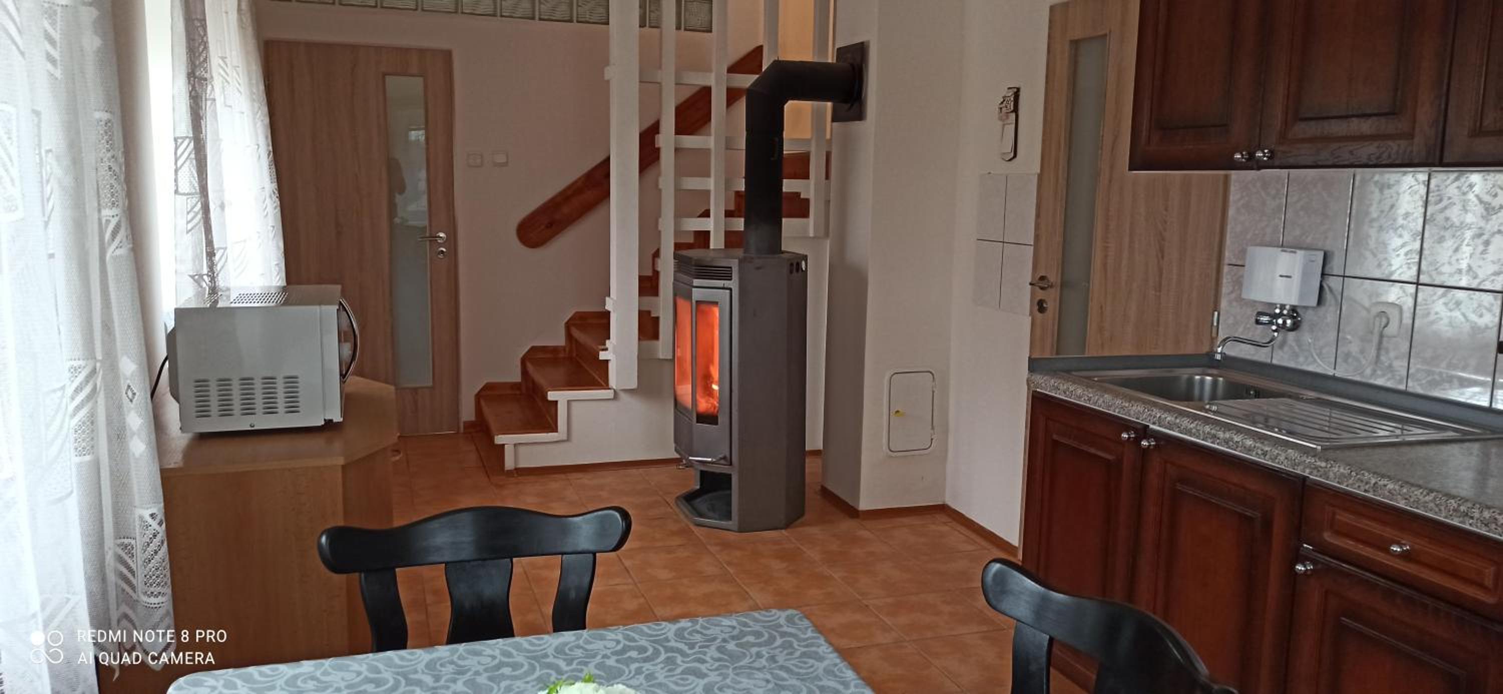 One-Bedroom House photo 3