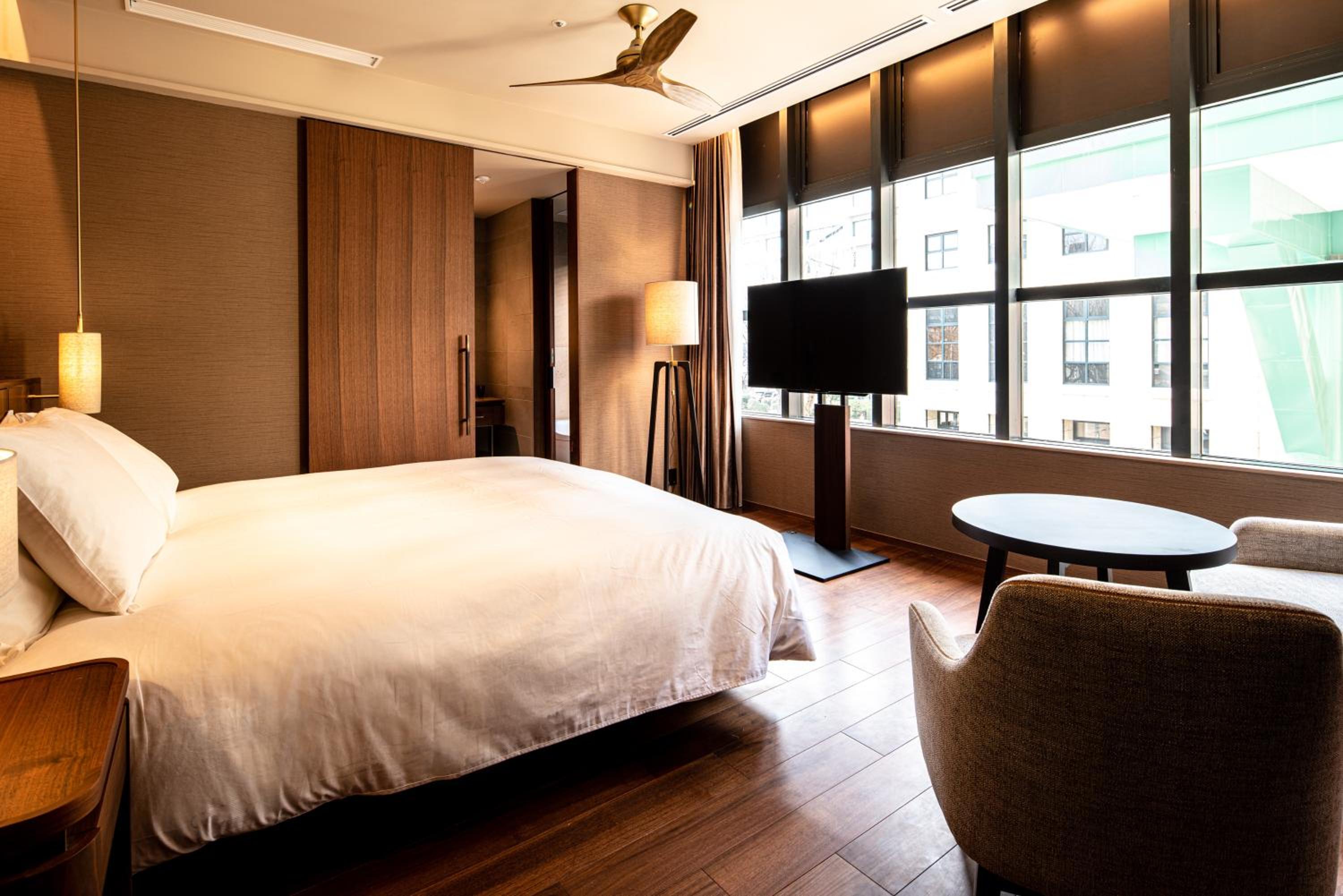 Moderate Double Room with Club Lounge Access (Episode 2) - Non-Smoking - Photo 6