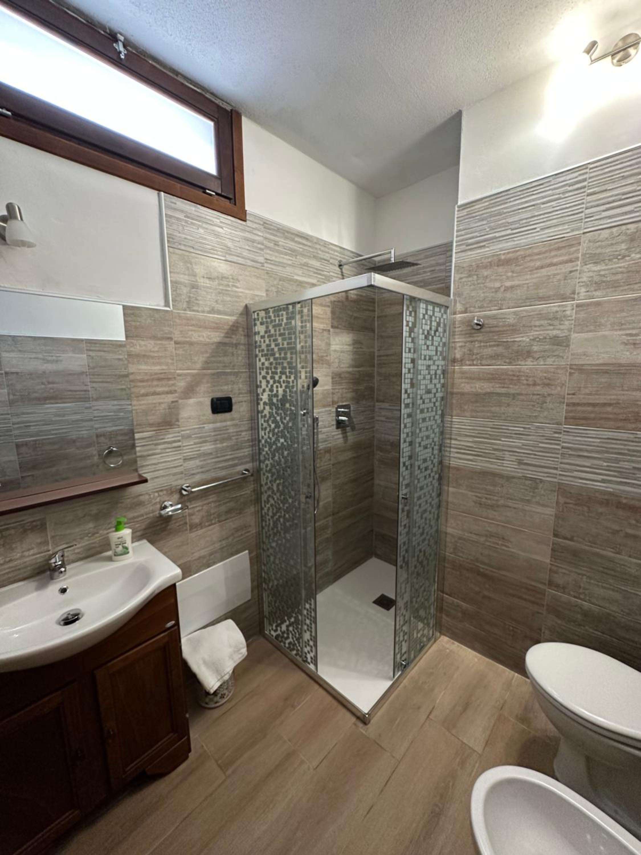 Double Room - Photo 6