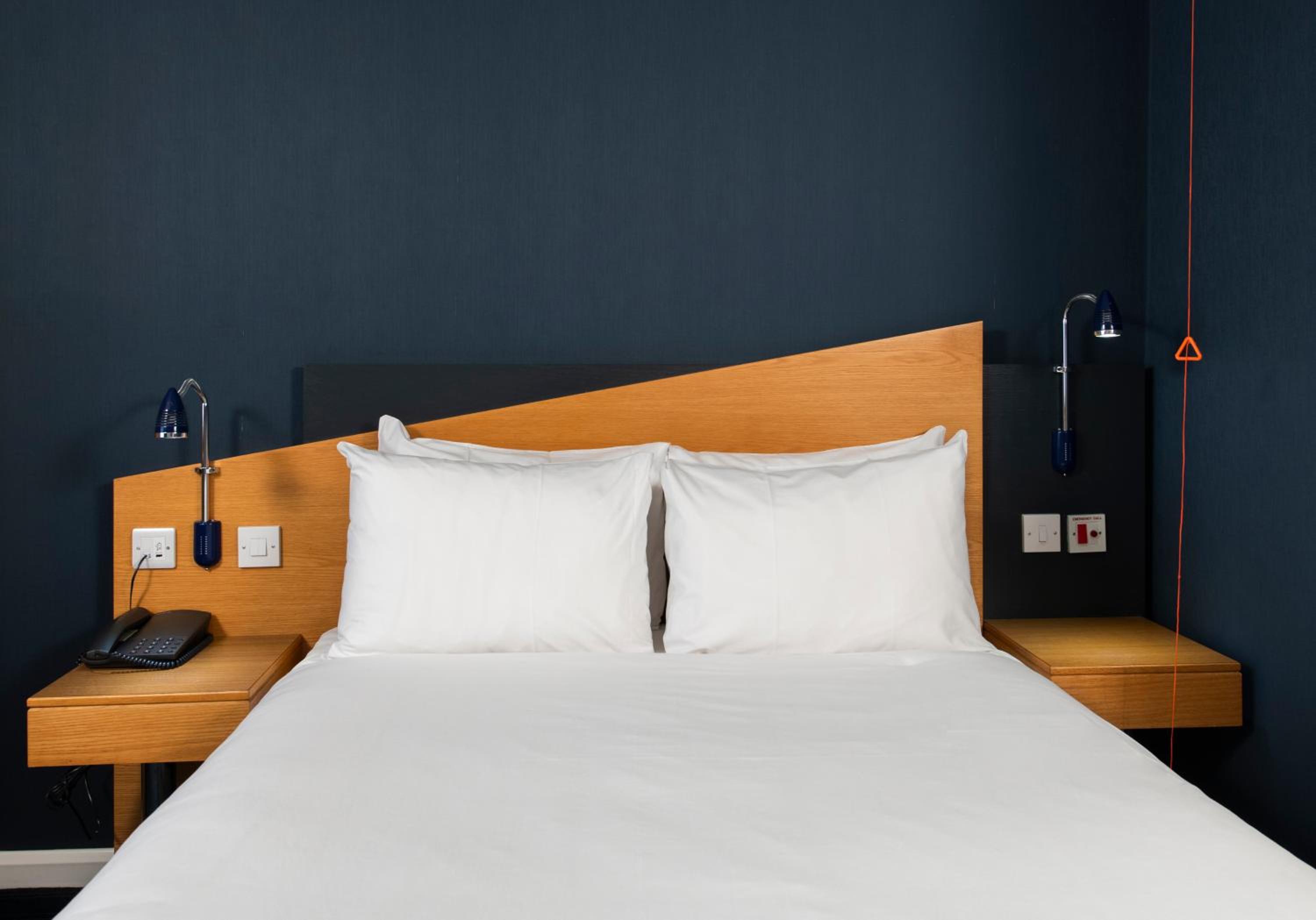 Double Room with Free Hot Breakfast - Accessible - Photo 3