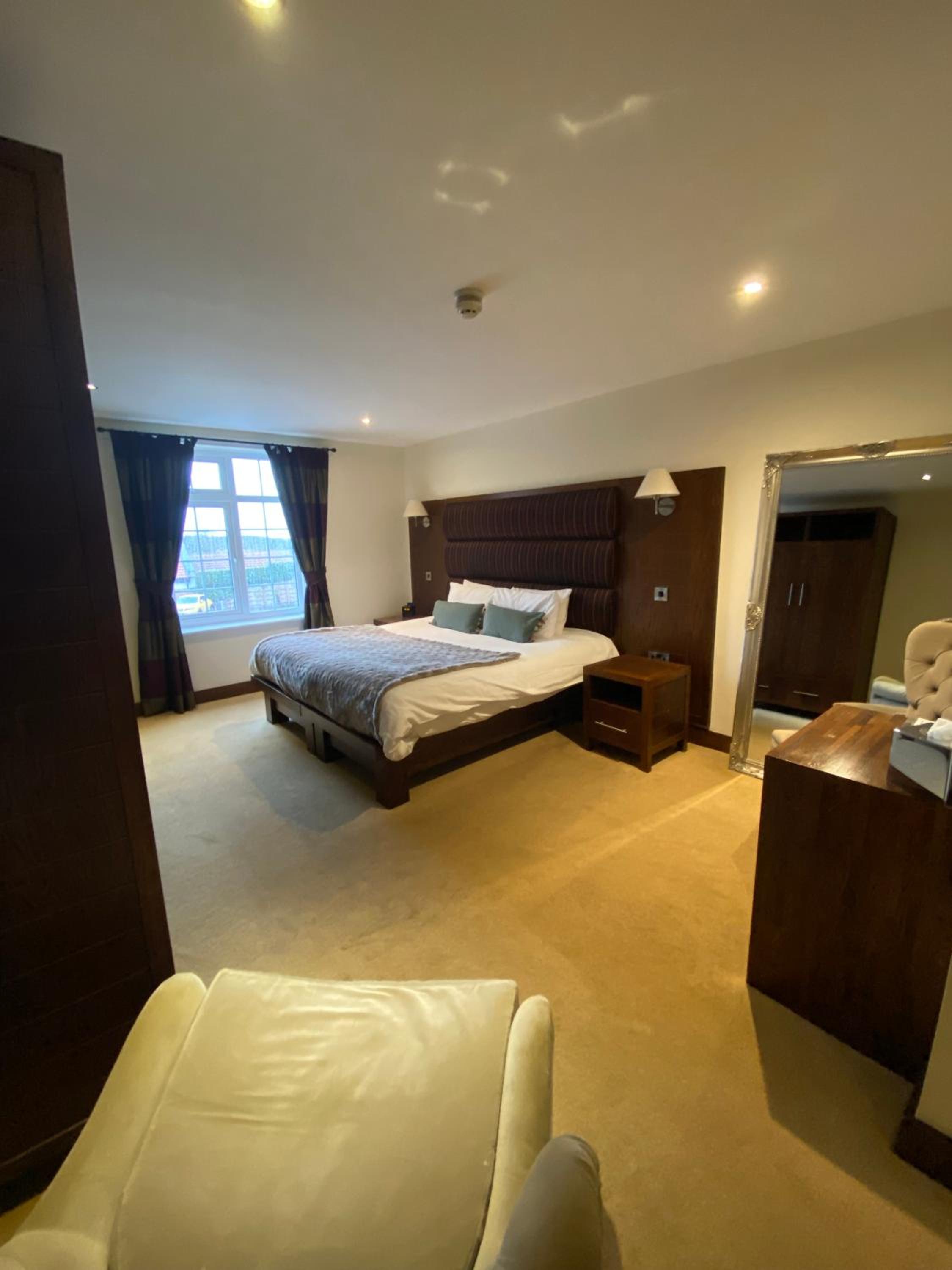 Double Room - Photo 5