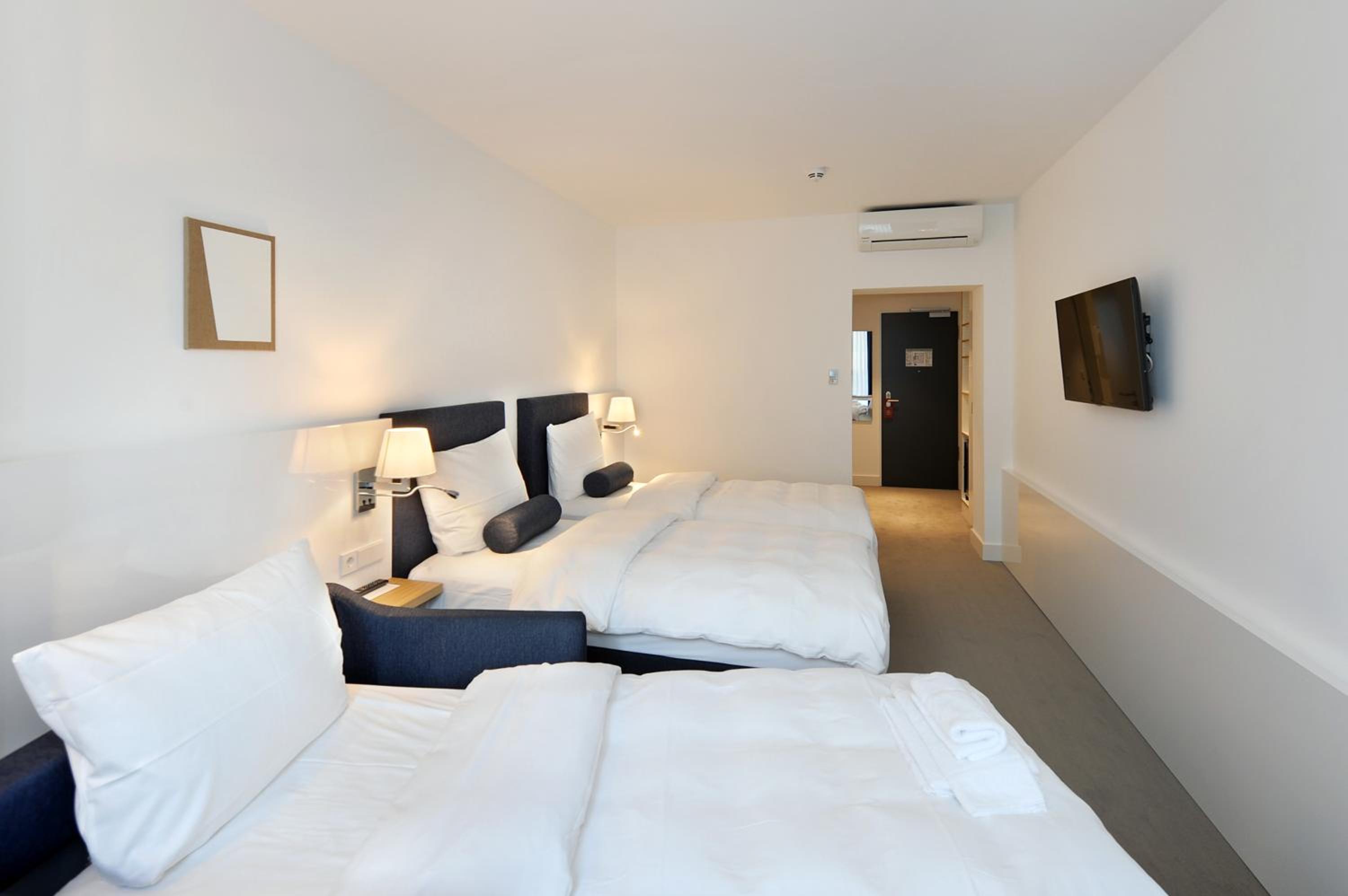 Double Room with Extra Bed photo 3