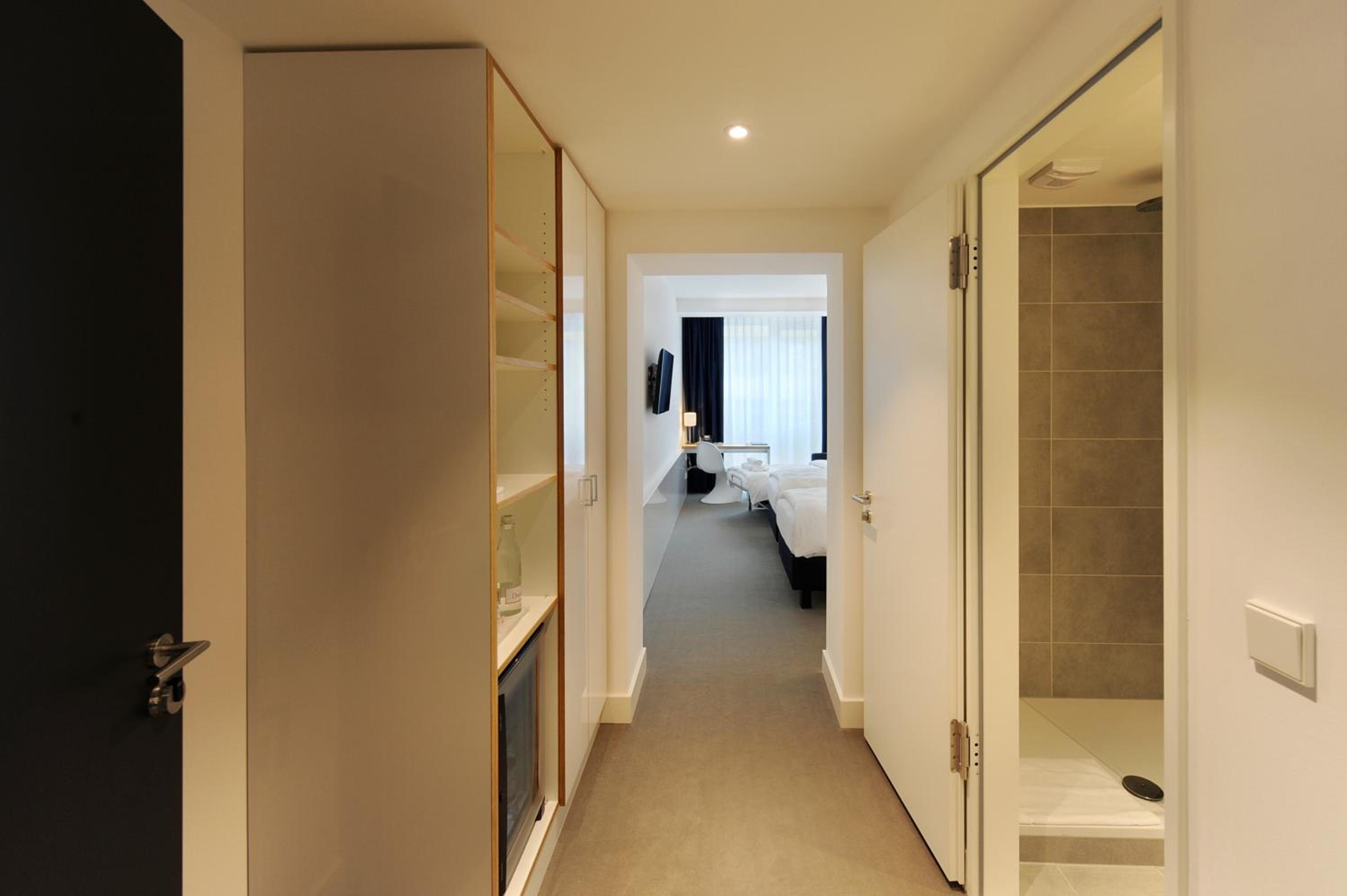 Double Room with Extra Bed photo 2