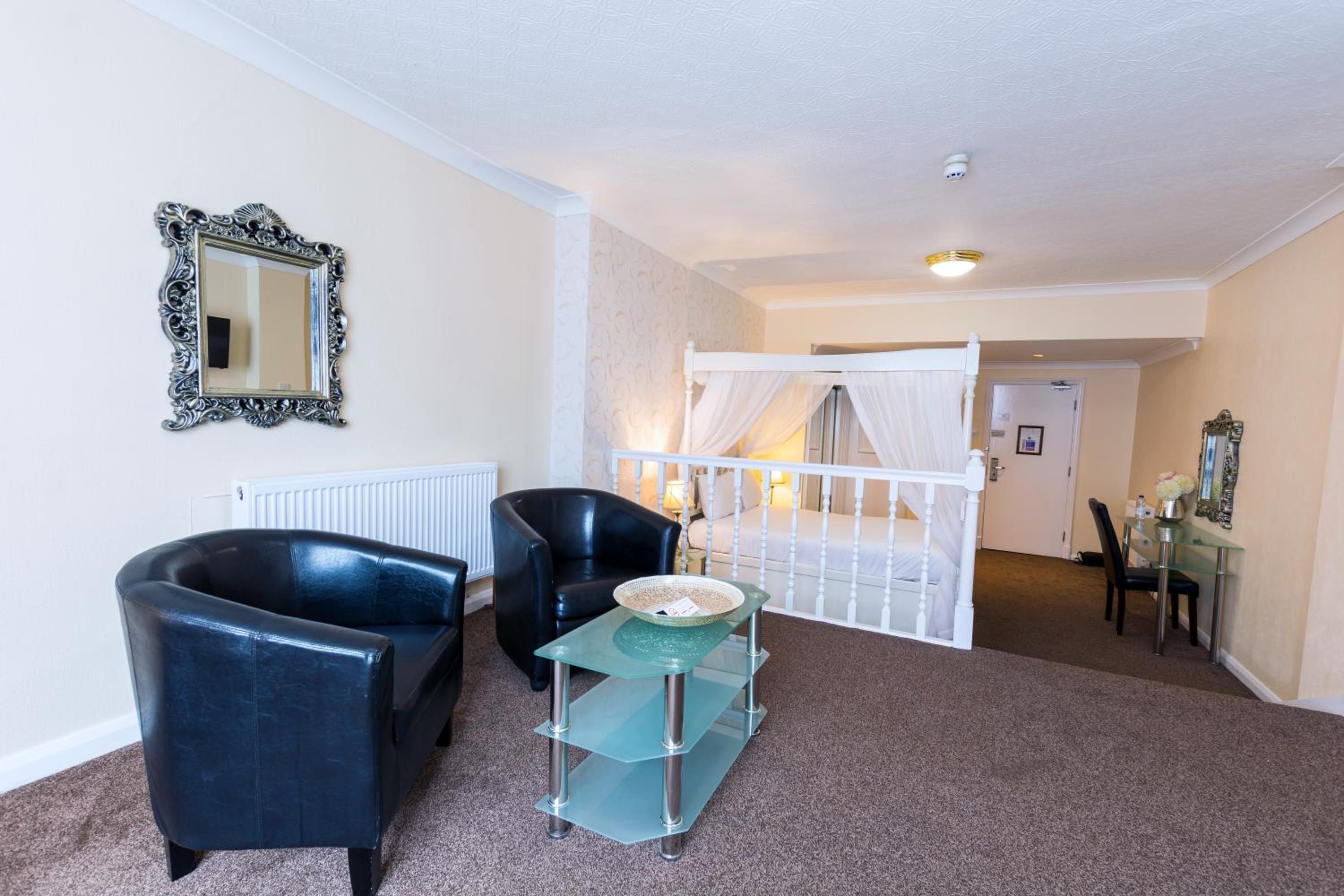 Superior Suite - Photo 1