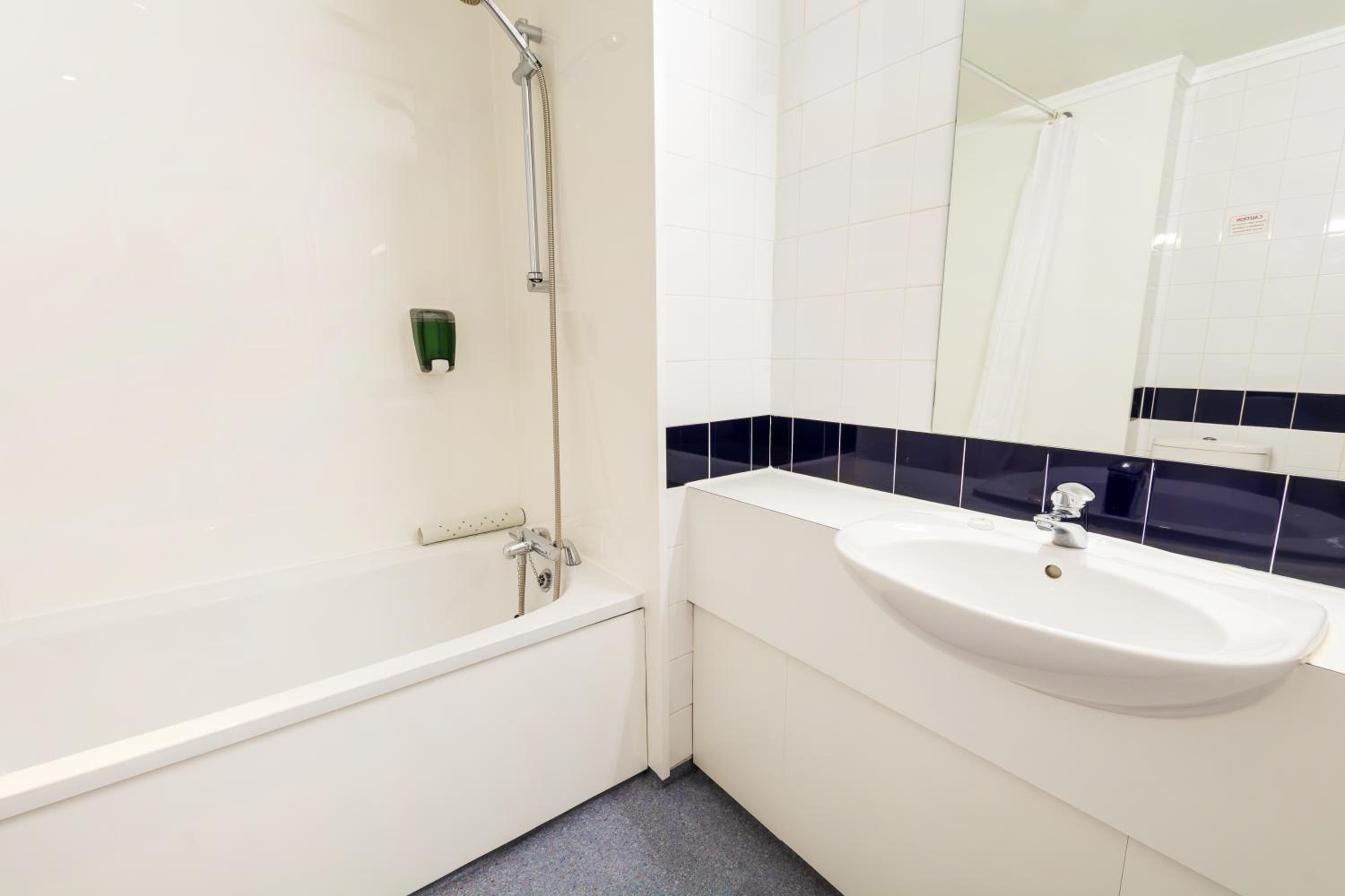 Triple Room - Photo 2