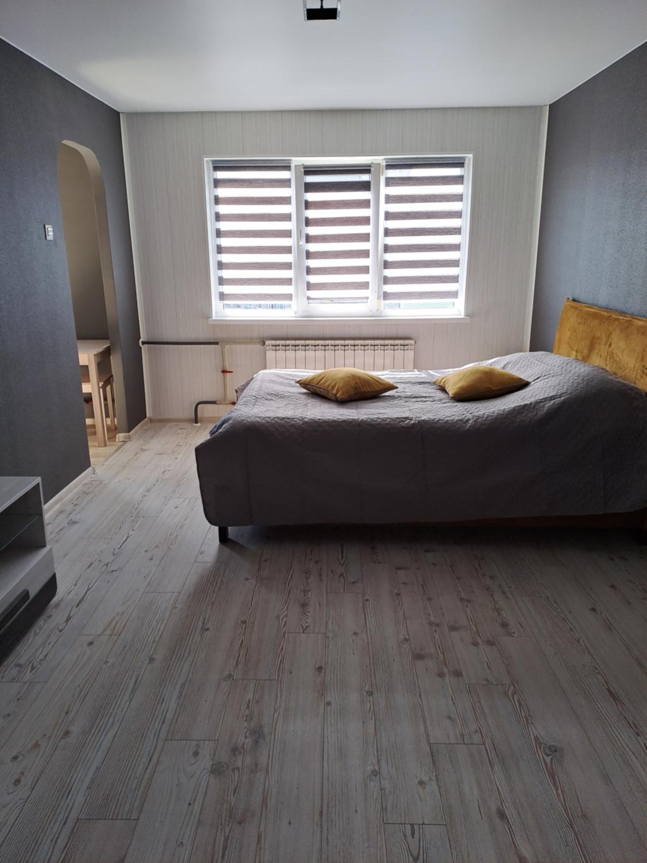 One-Bedroom Apartment - Photo 8