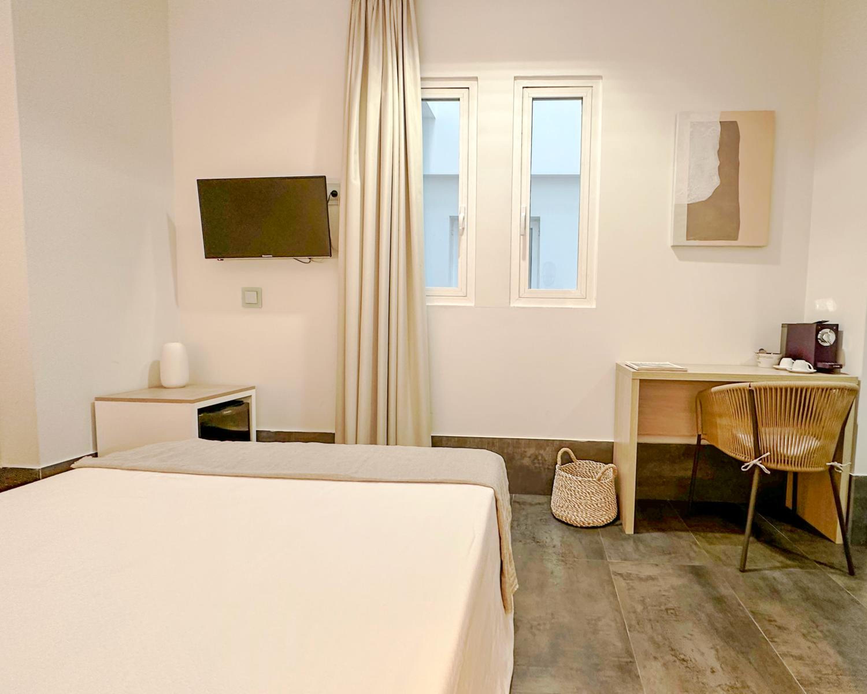 Double Room - Photo 4