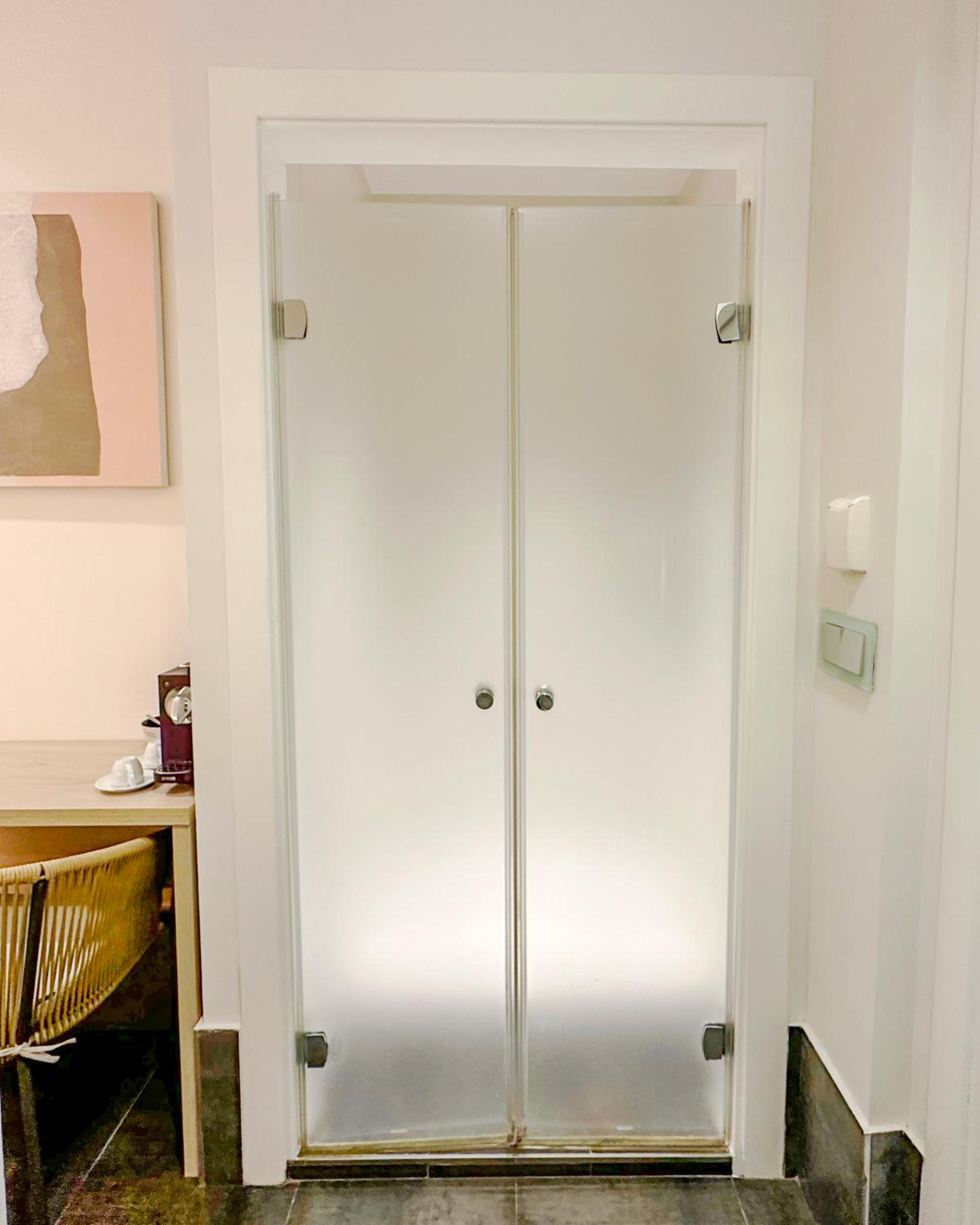 Double Room - Photo 10