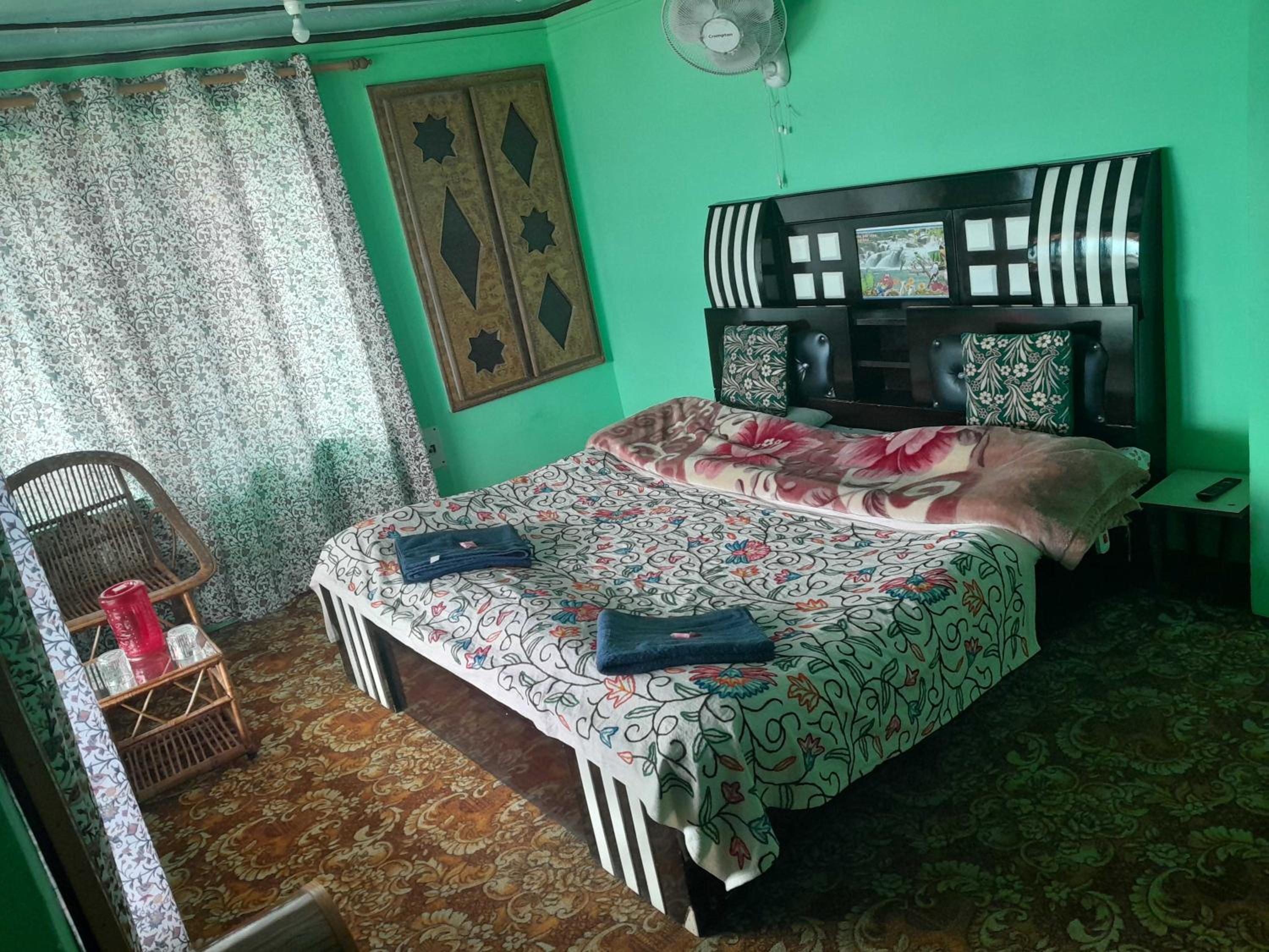 Classic Triple Room