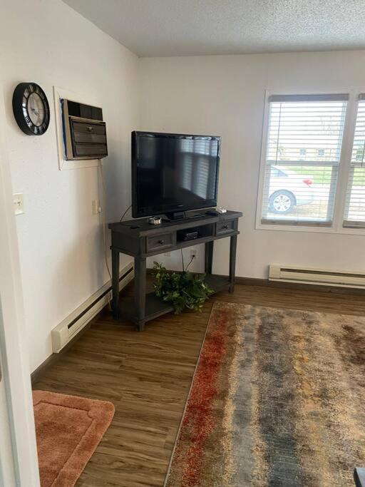Two-Bedroom House photo 2