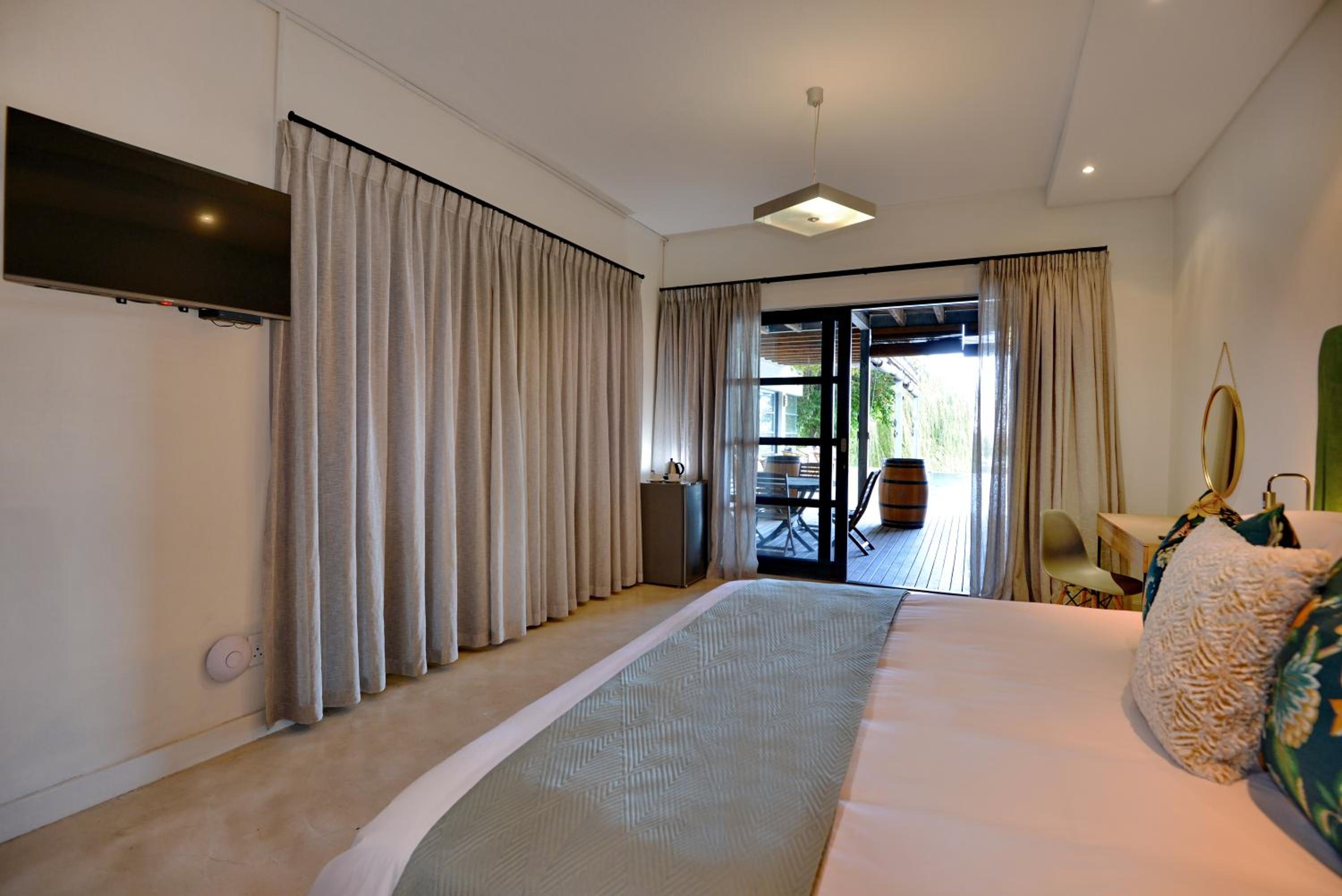 Double Room - Photo 3
