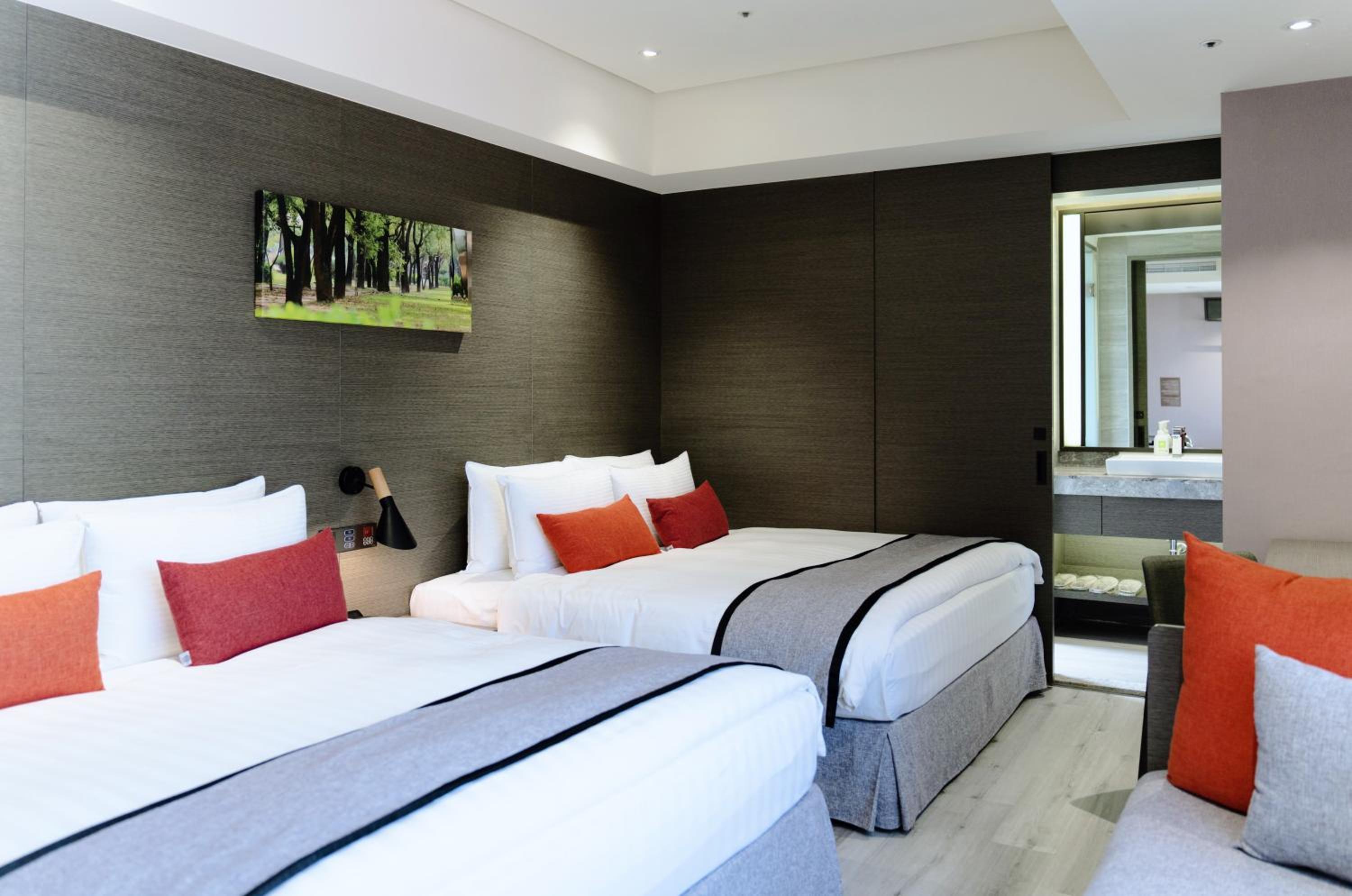 Deluxe Quadruple Room - No Breakfast photo 1