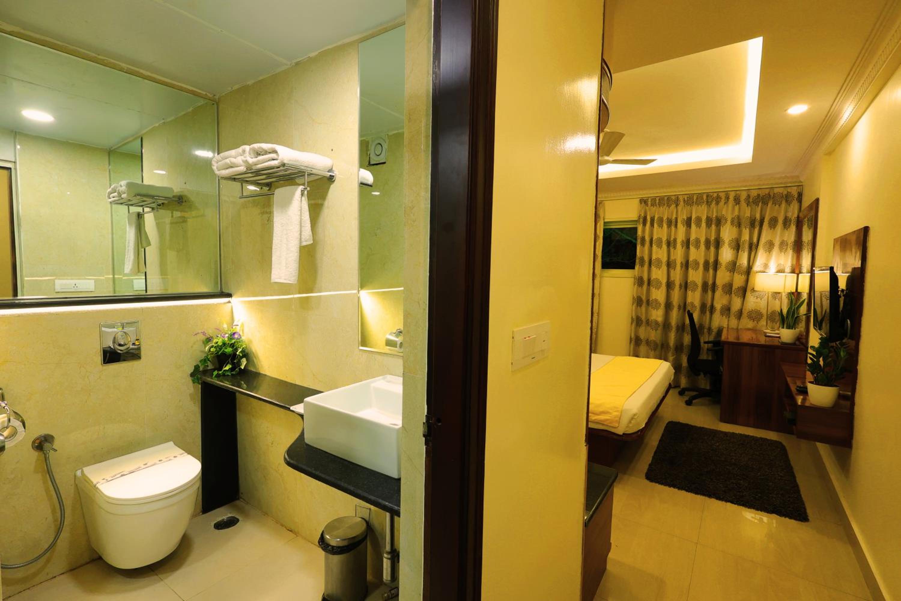Deluxe Room - Photo 3