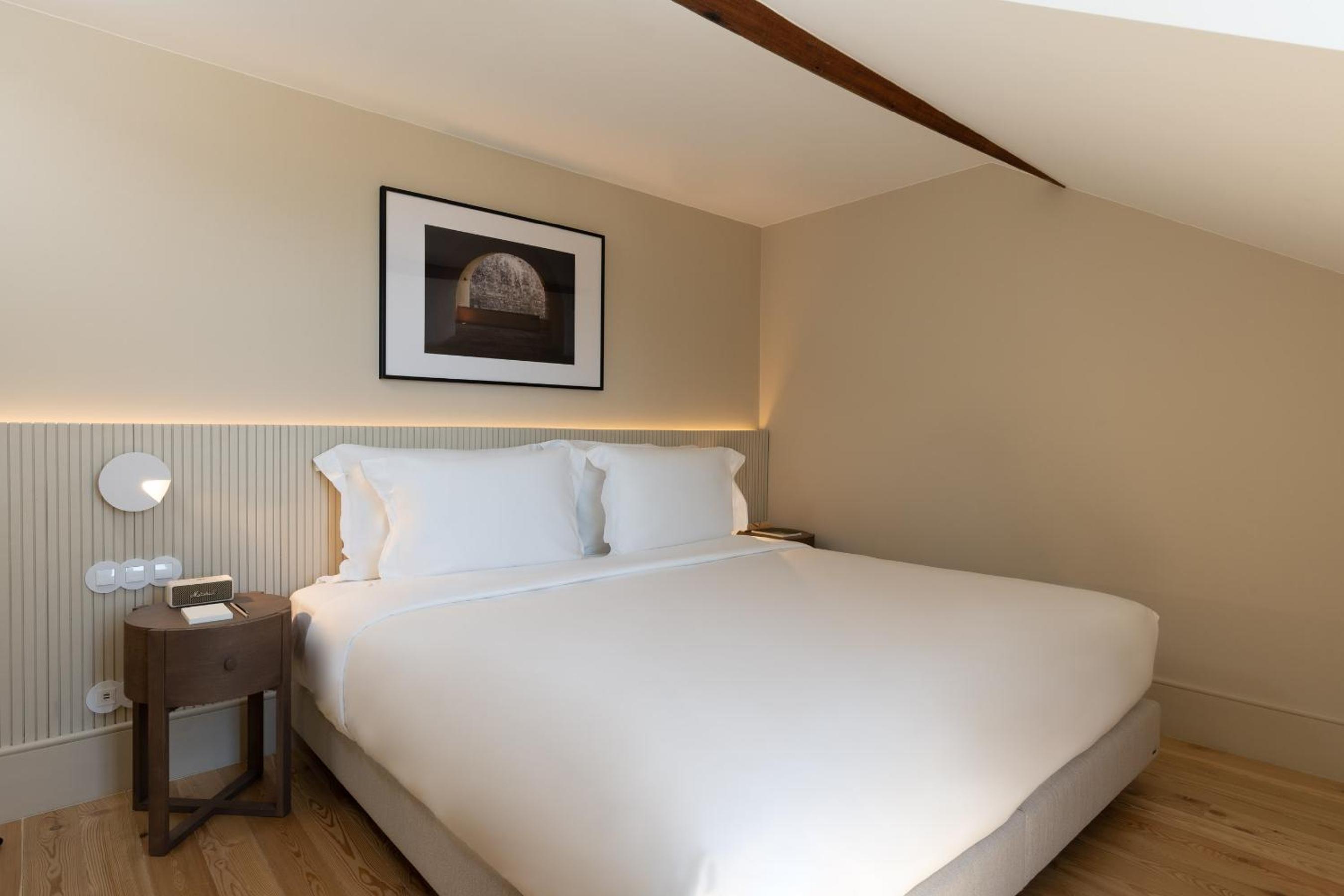 Attic Room (Ocean View)