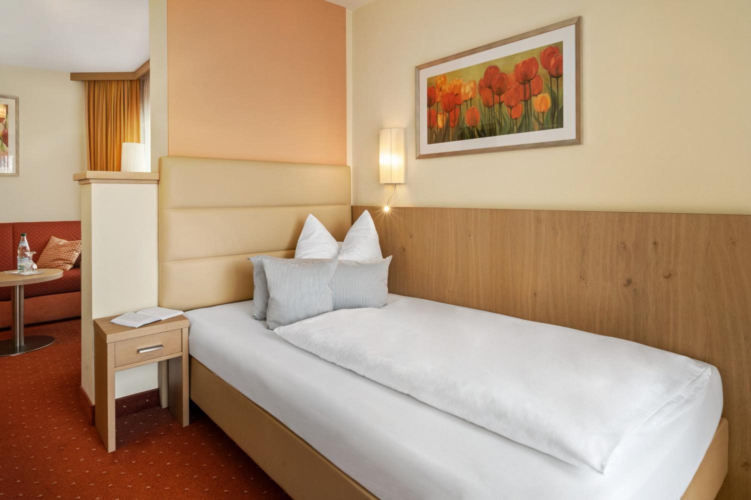Single Room photo 2