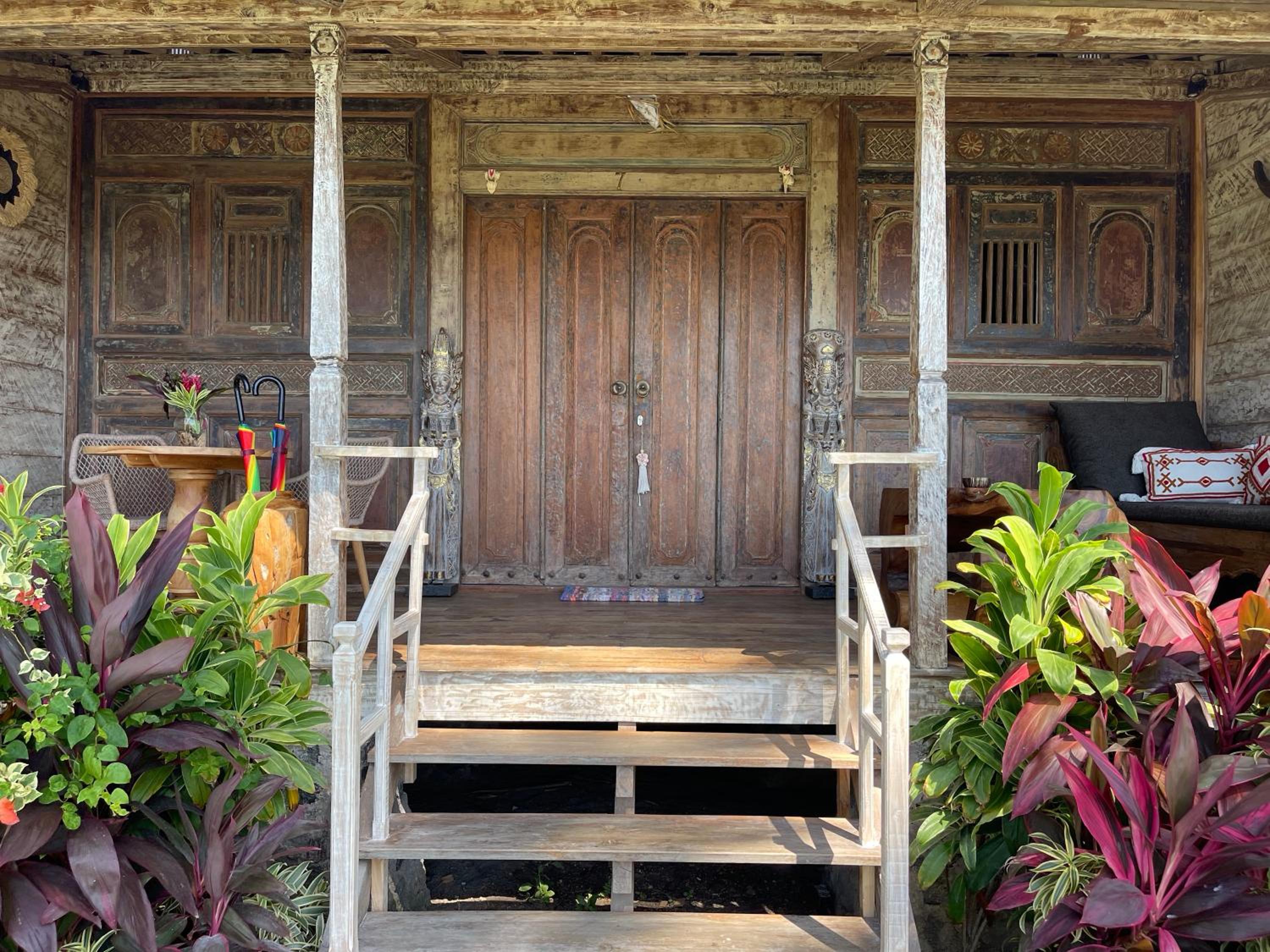 Bungalow with Sea View - Photo 10