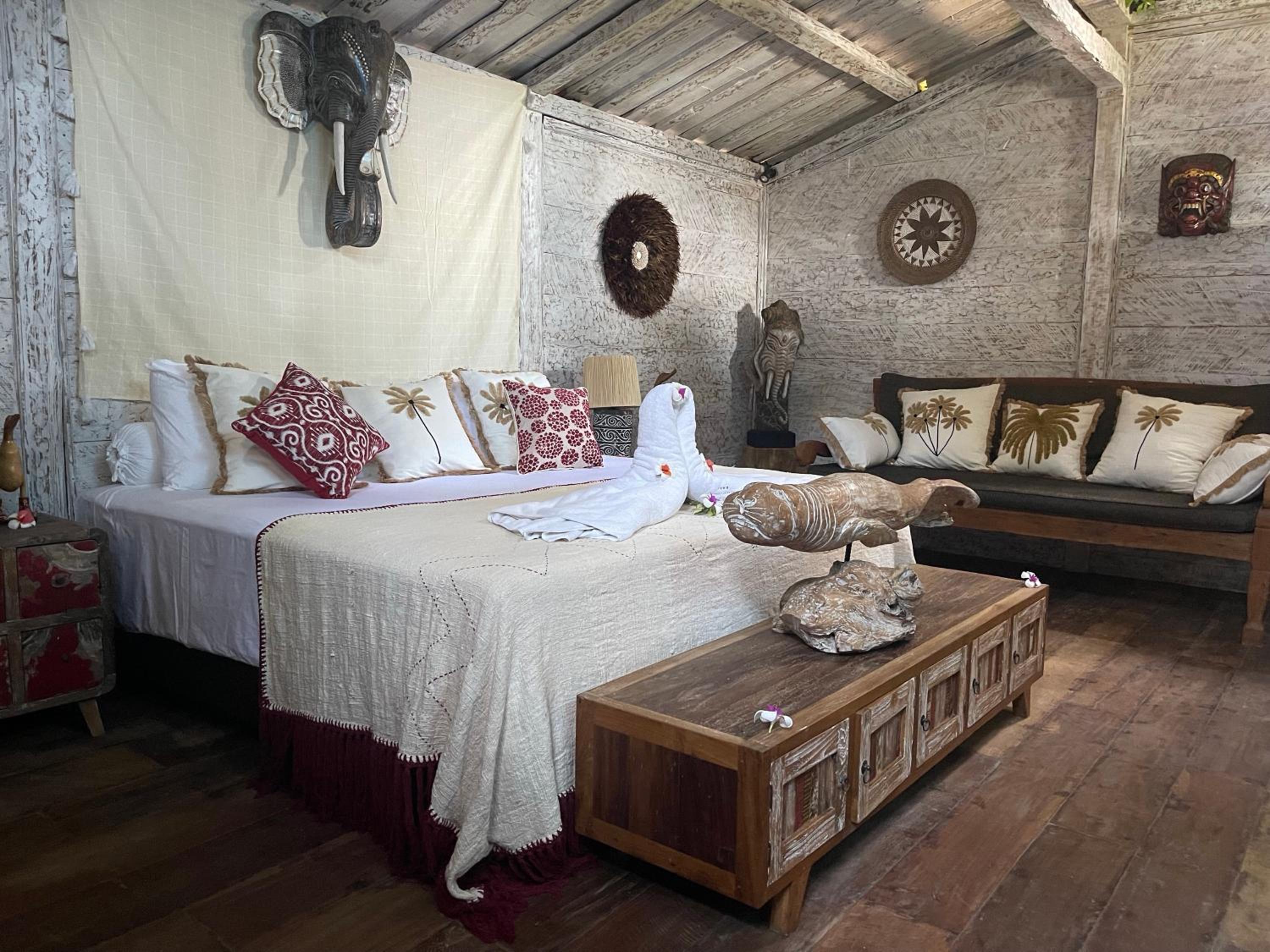 Bungalow with Sea View - Photo 9