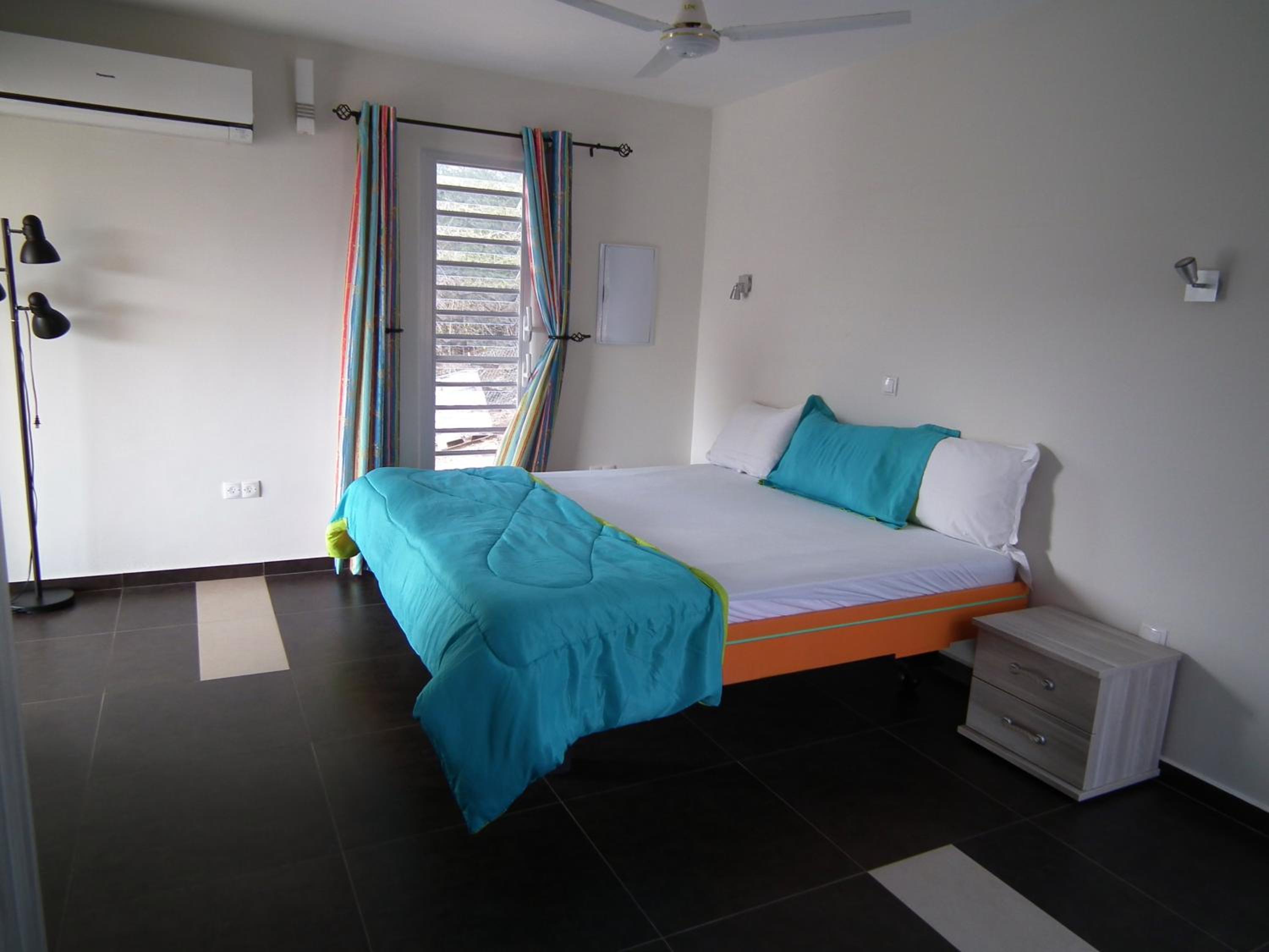 Deluxe Apartment photo 2