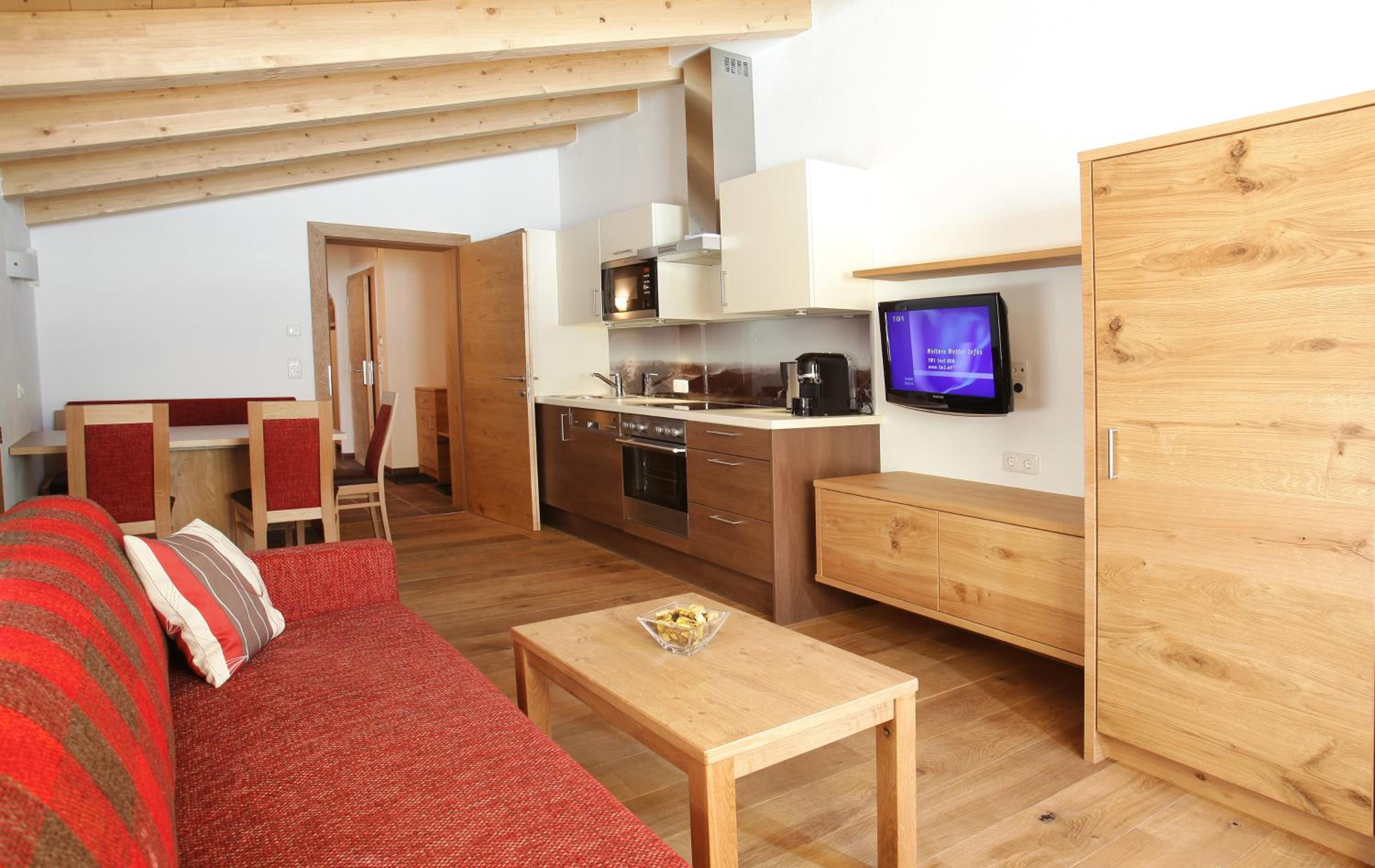 One-Bedroom Apartment (2-5 Adults)