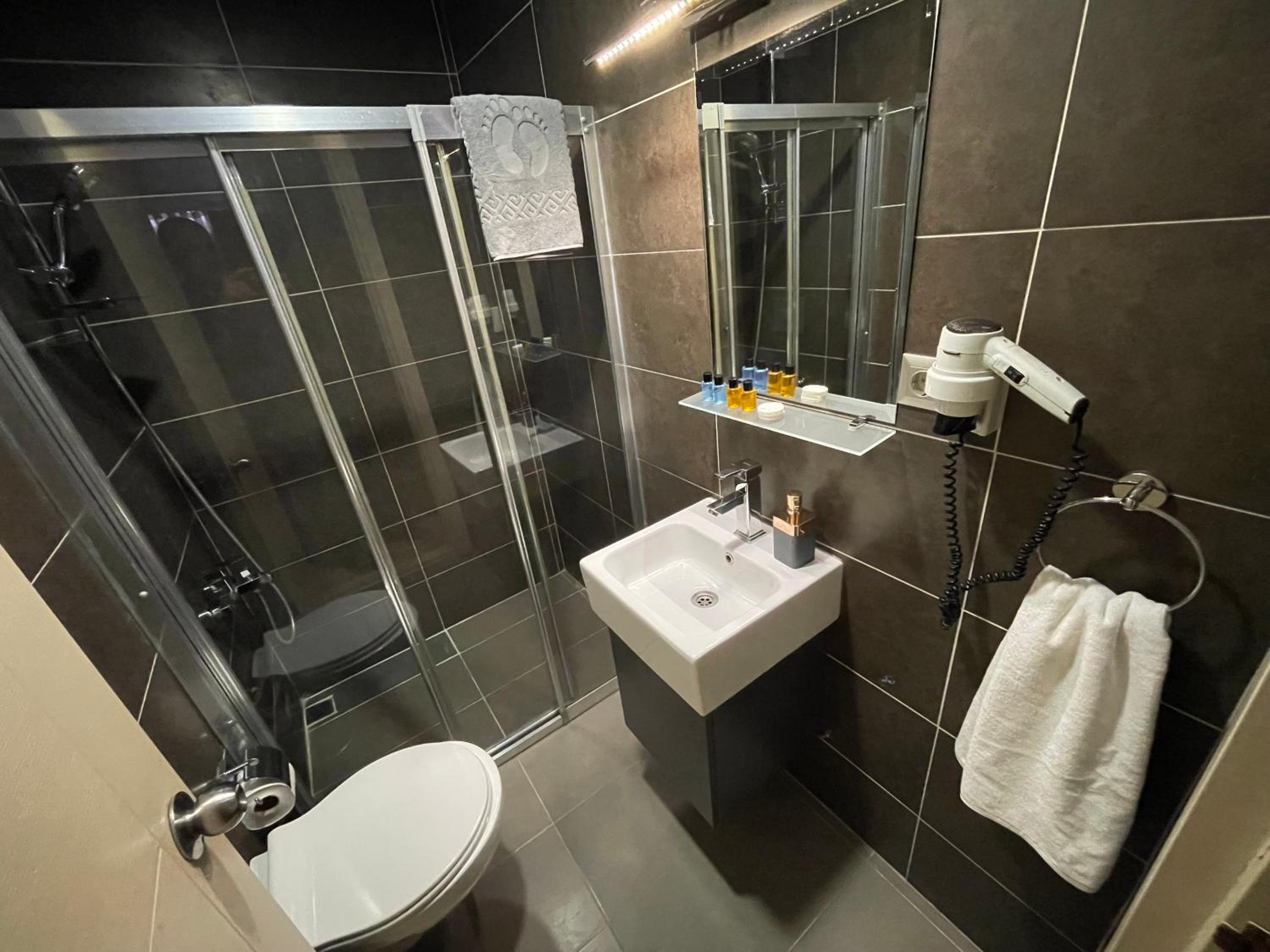 Deluxe Suite photo 2