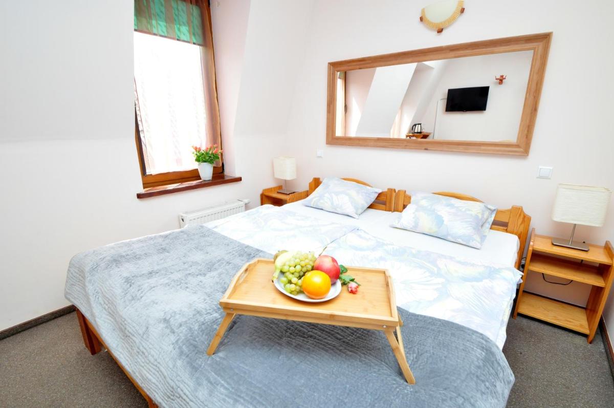 Double or Twin Room - Photo 5