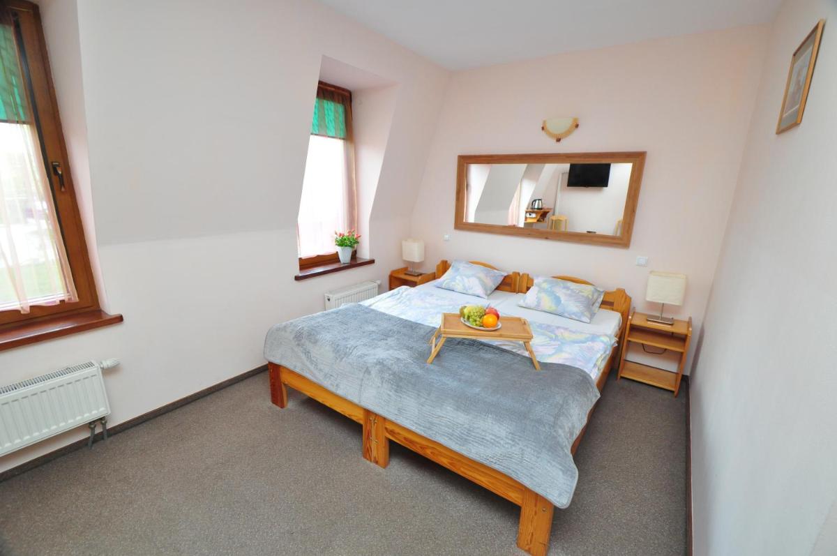 Double or Twin Room - Photo 7