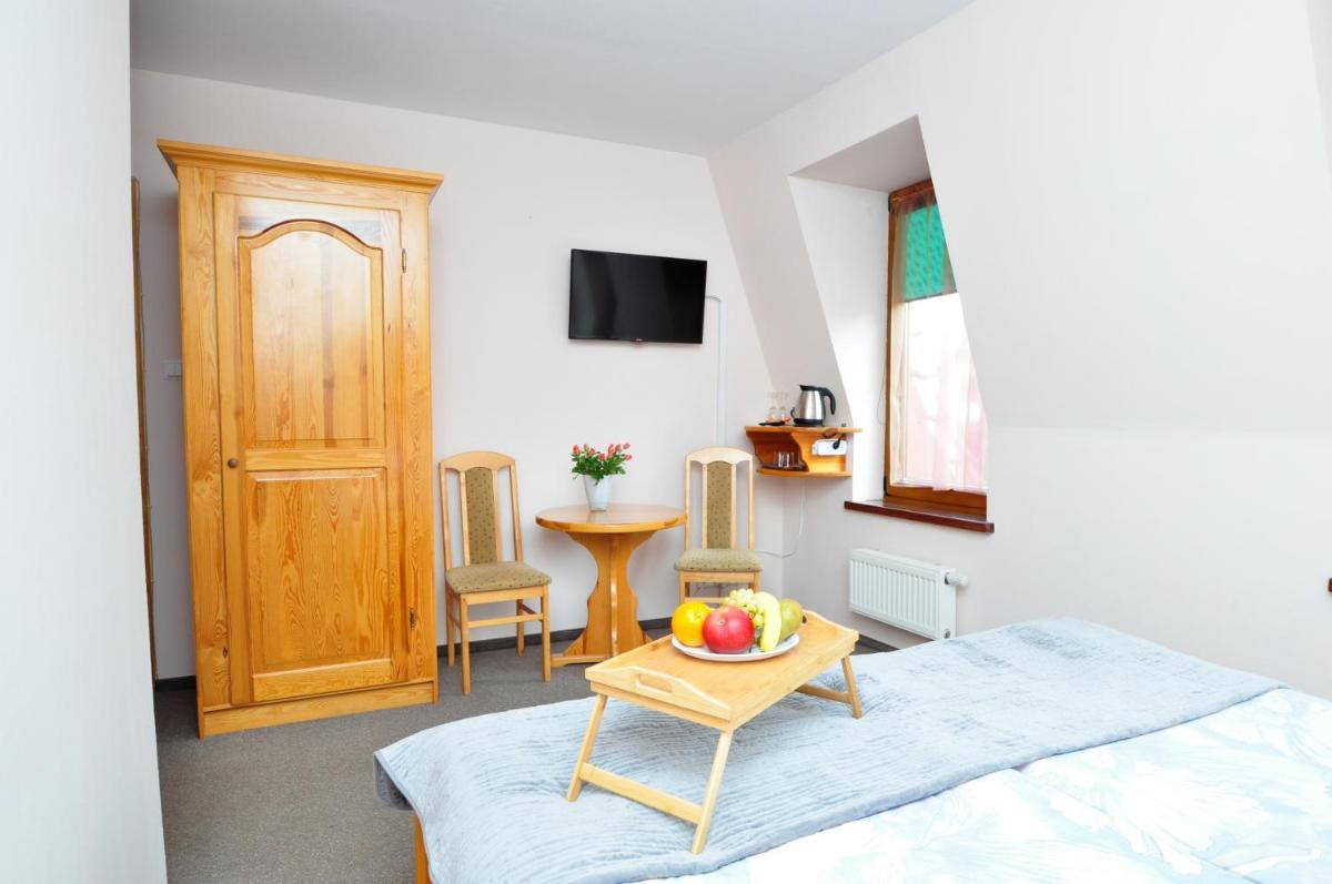 Double or Twin Room - Photo 6