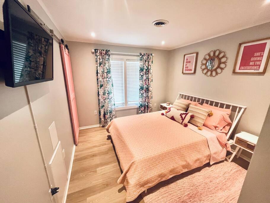 Three-Bedroom House photo 1