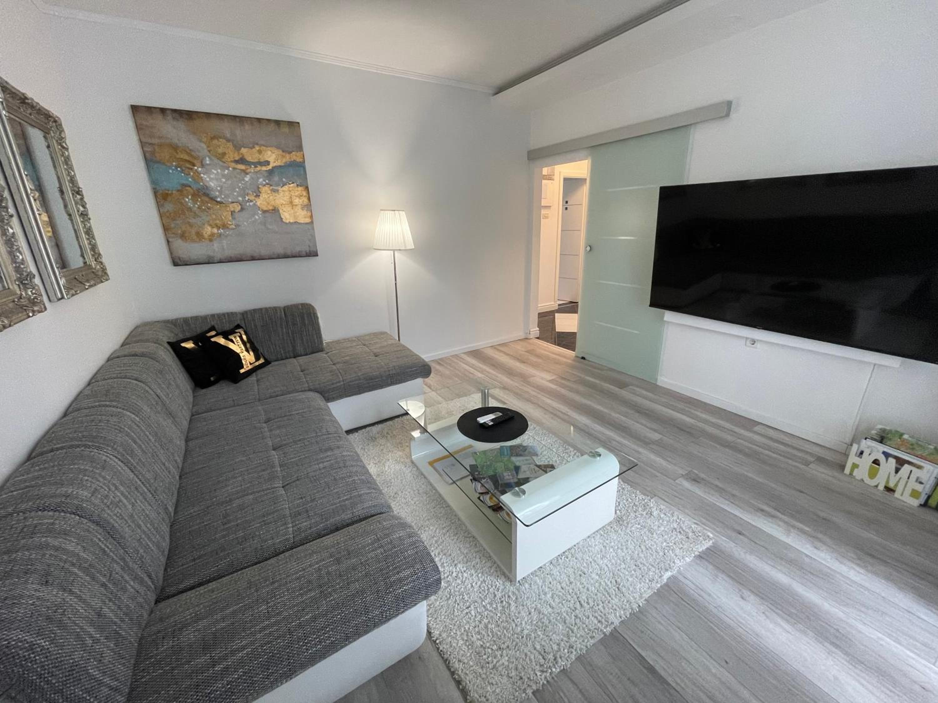 One-Bedroom Apartment - Photo 17