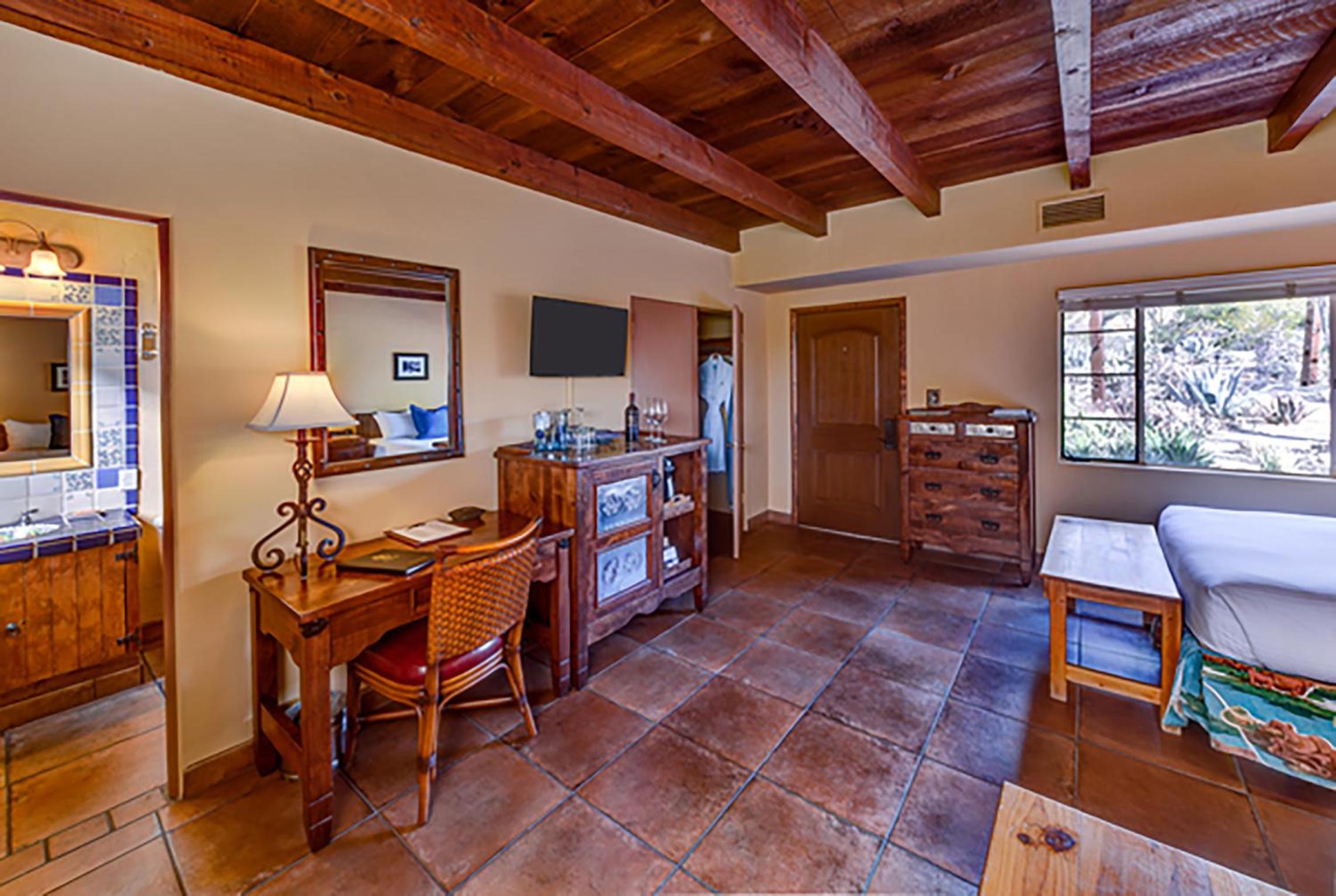 Hacienda 2 Queens - Photo 2