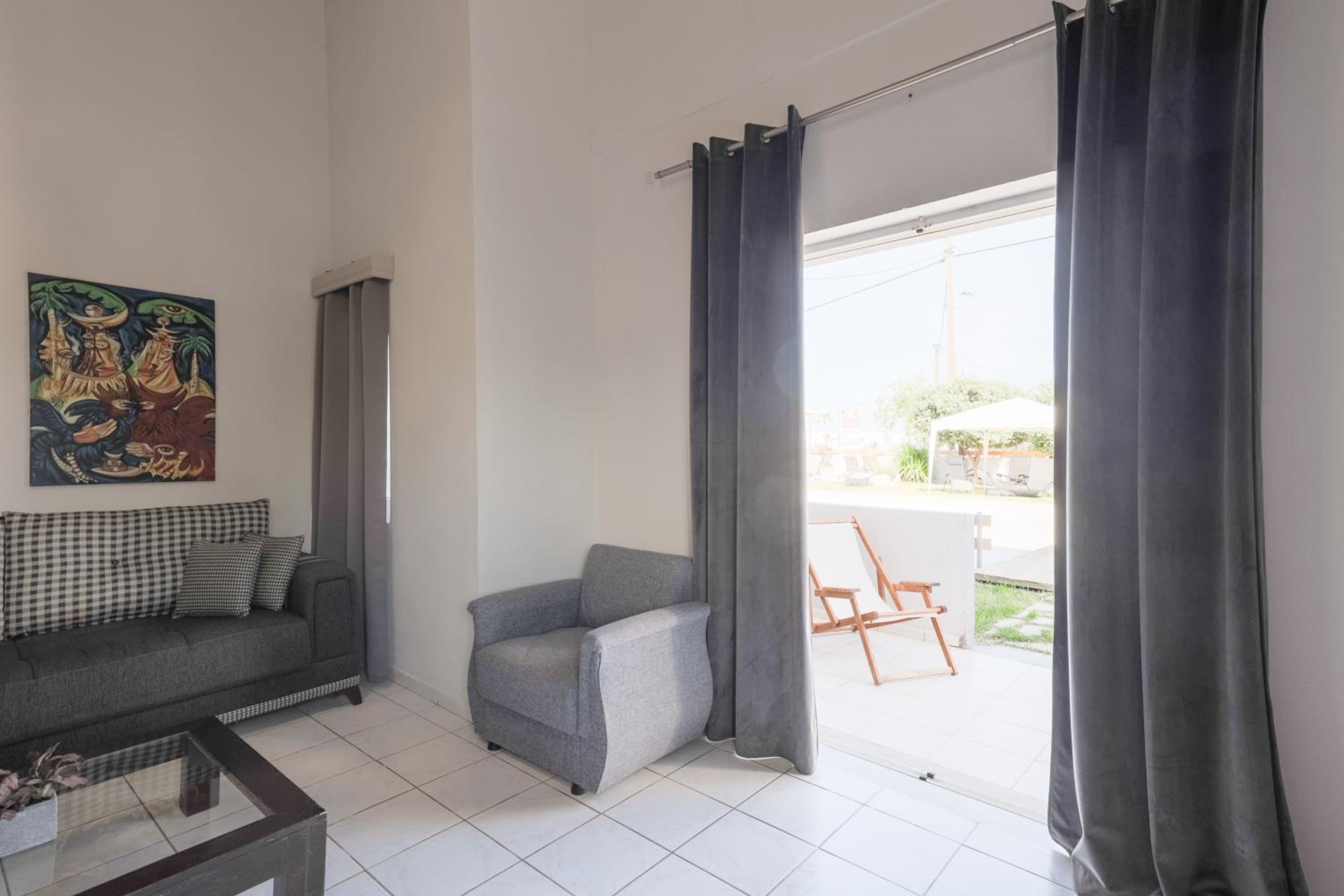 One Bedroom Apartment with Garden View-Split Level photo 2