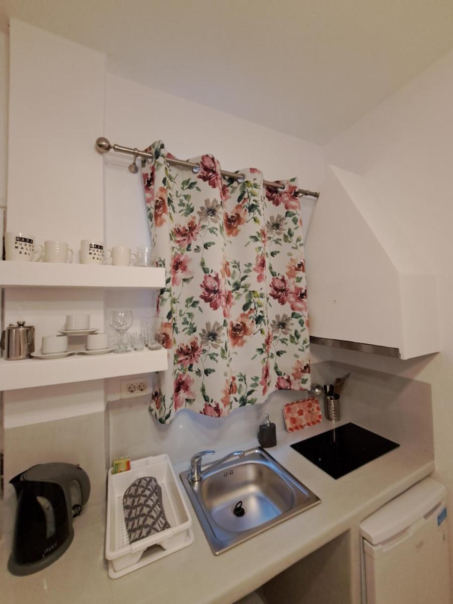 Apartment Upper Floor photo 3