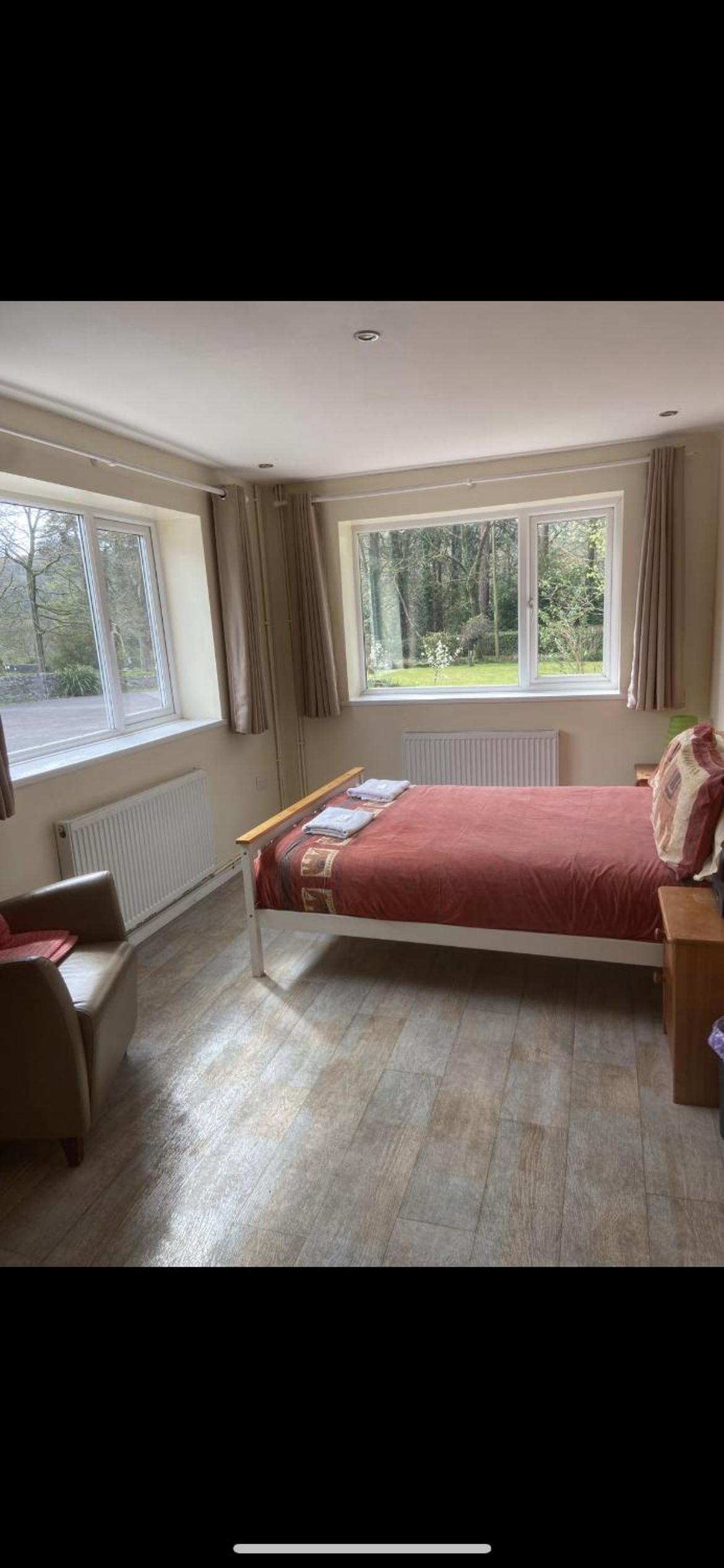 Double Room with Private Bathroom - Photo 3