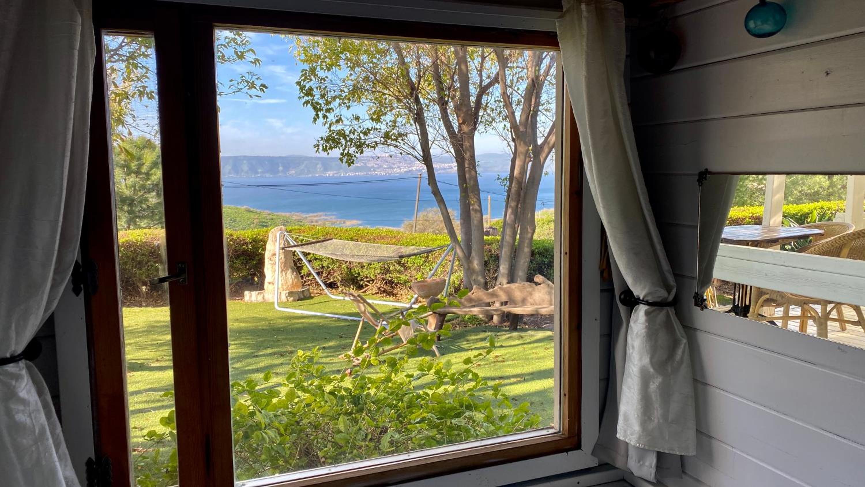 Deluxe Double Room with Balcony photo 3