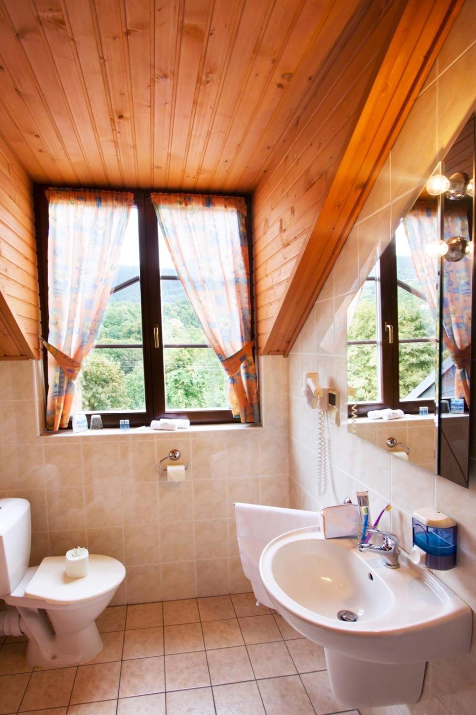 Standard Double Room - Photo 2