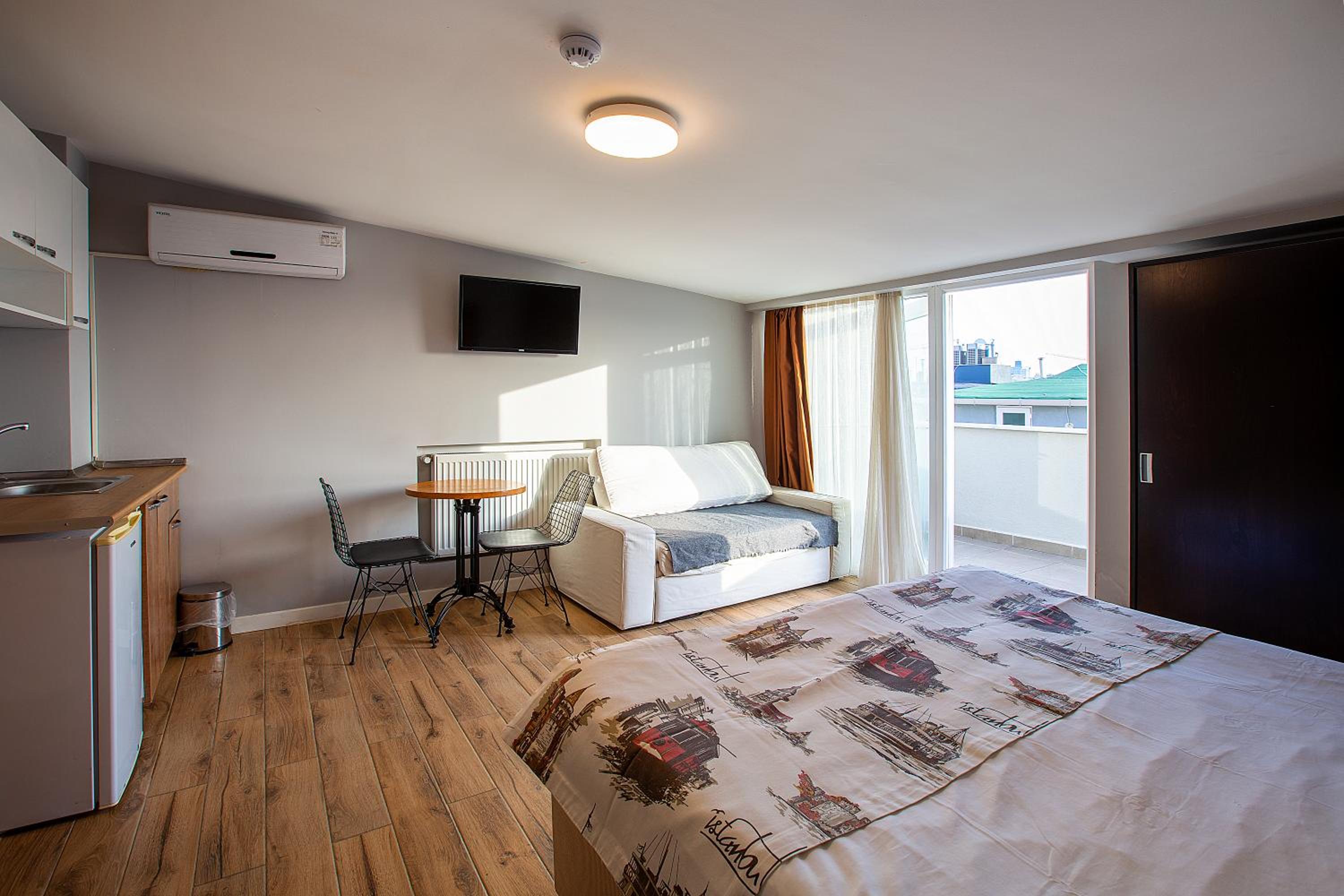 Superior Room with Balcony photo 3