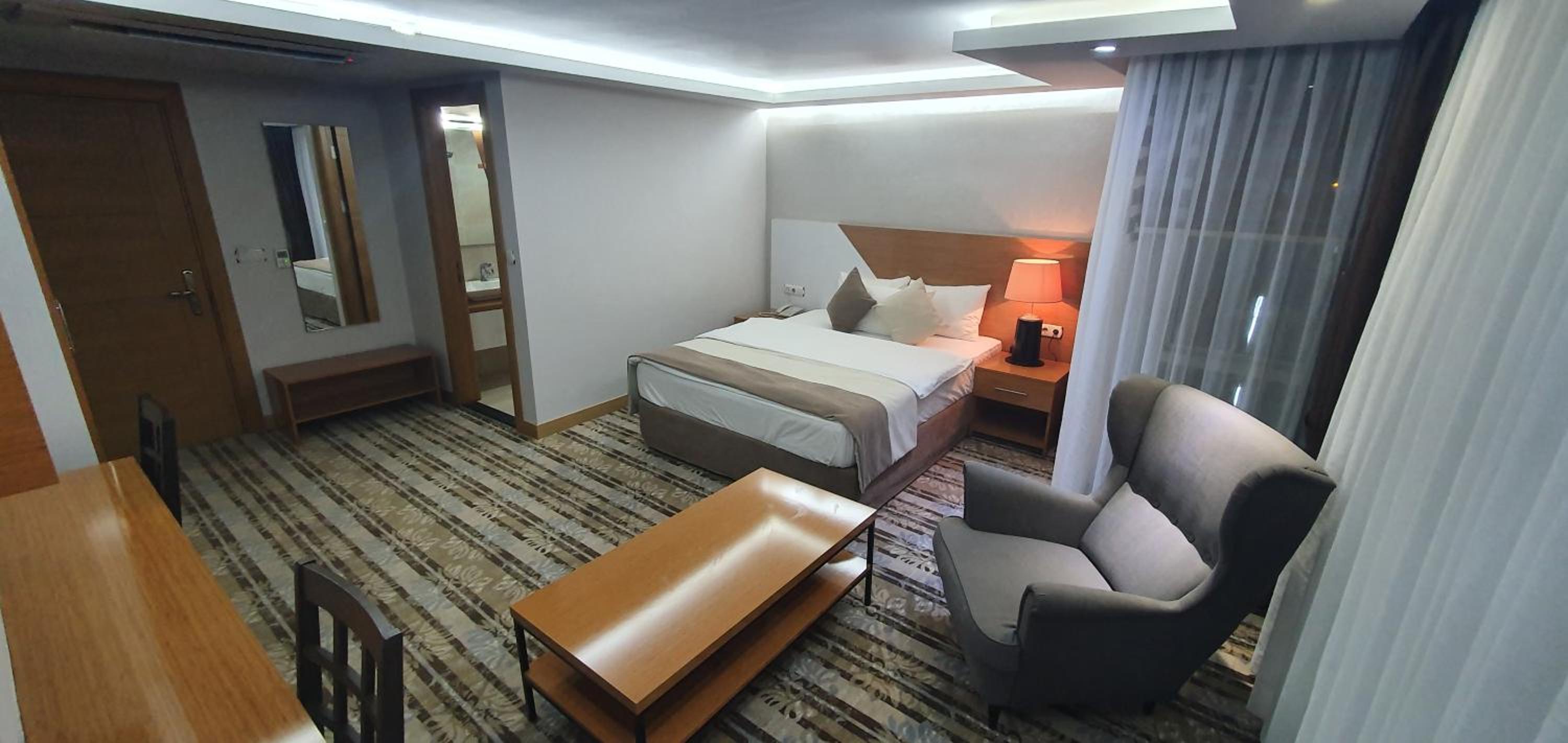 Standard Suite