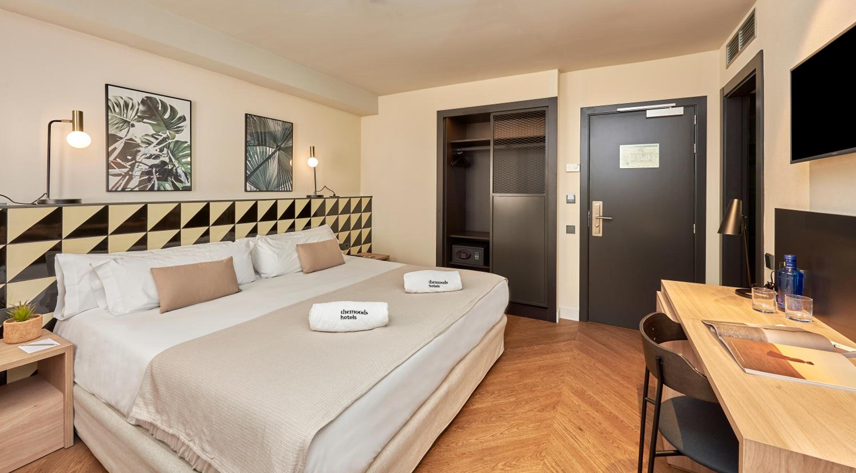 Standard Double or Twin Room photo 2