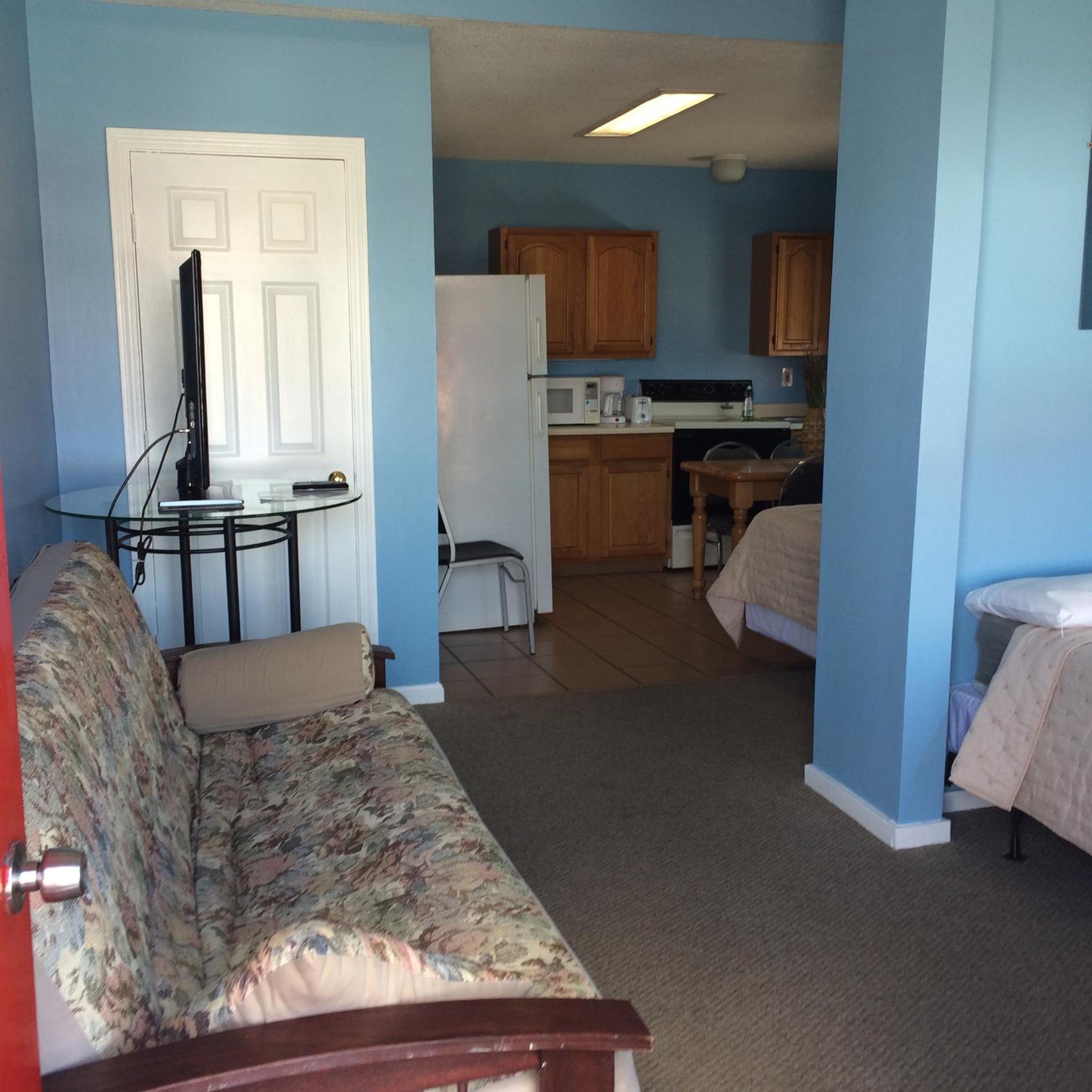 Family Room - 19