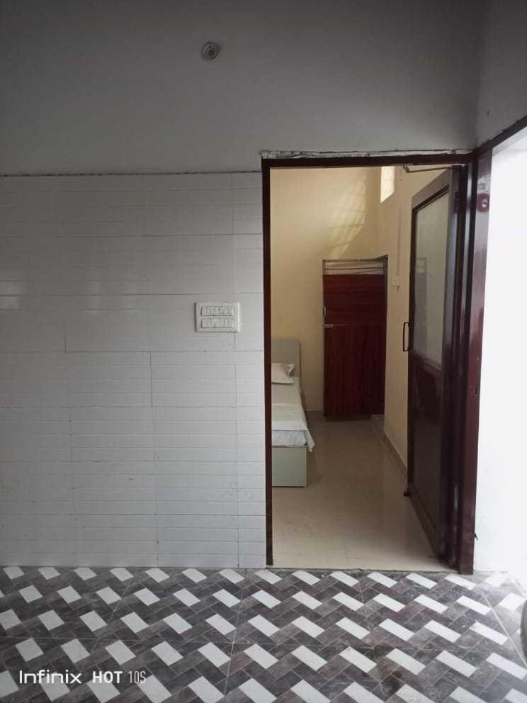 Classic Triple Room photo 1