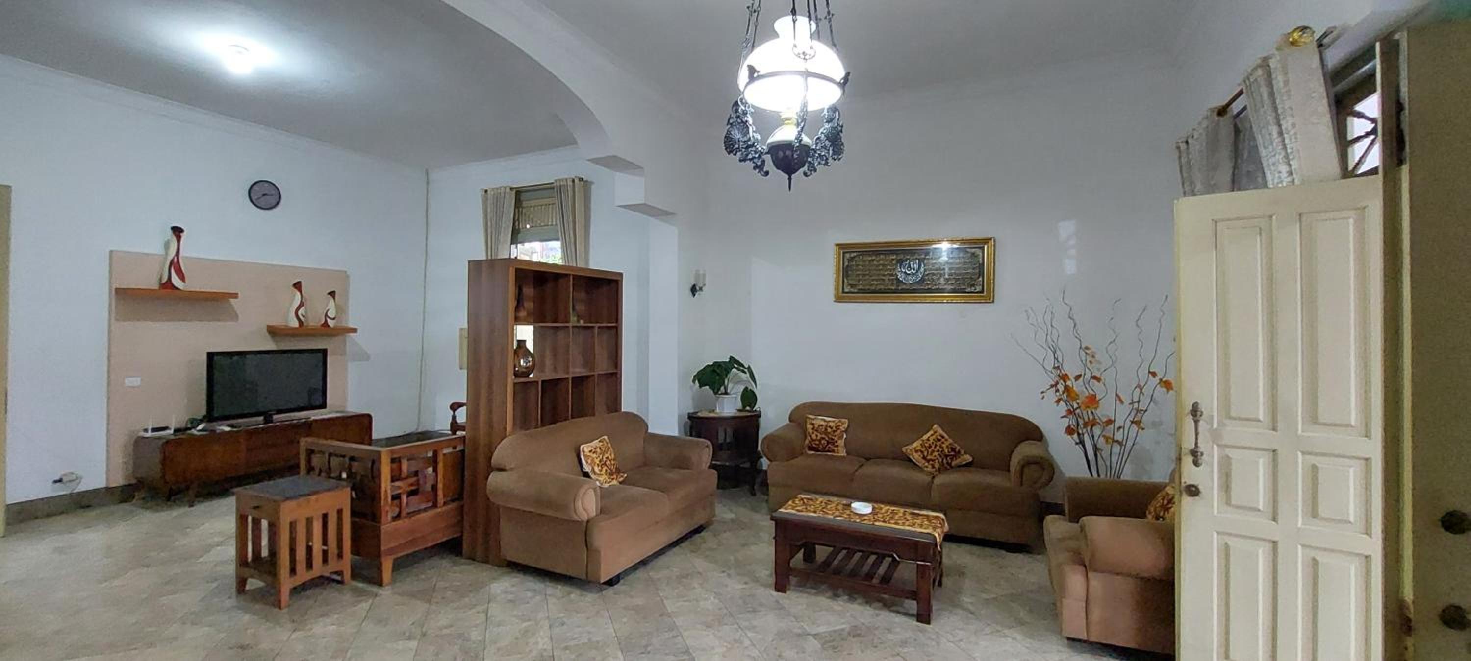 Three-Bedroom House photo 1