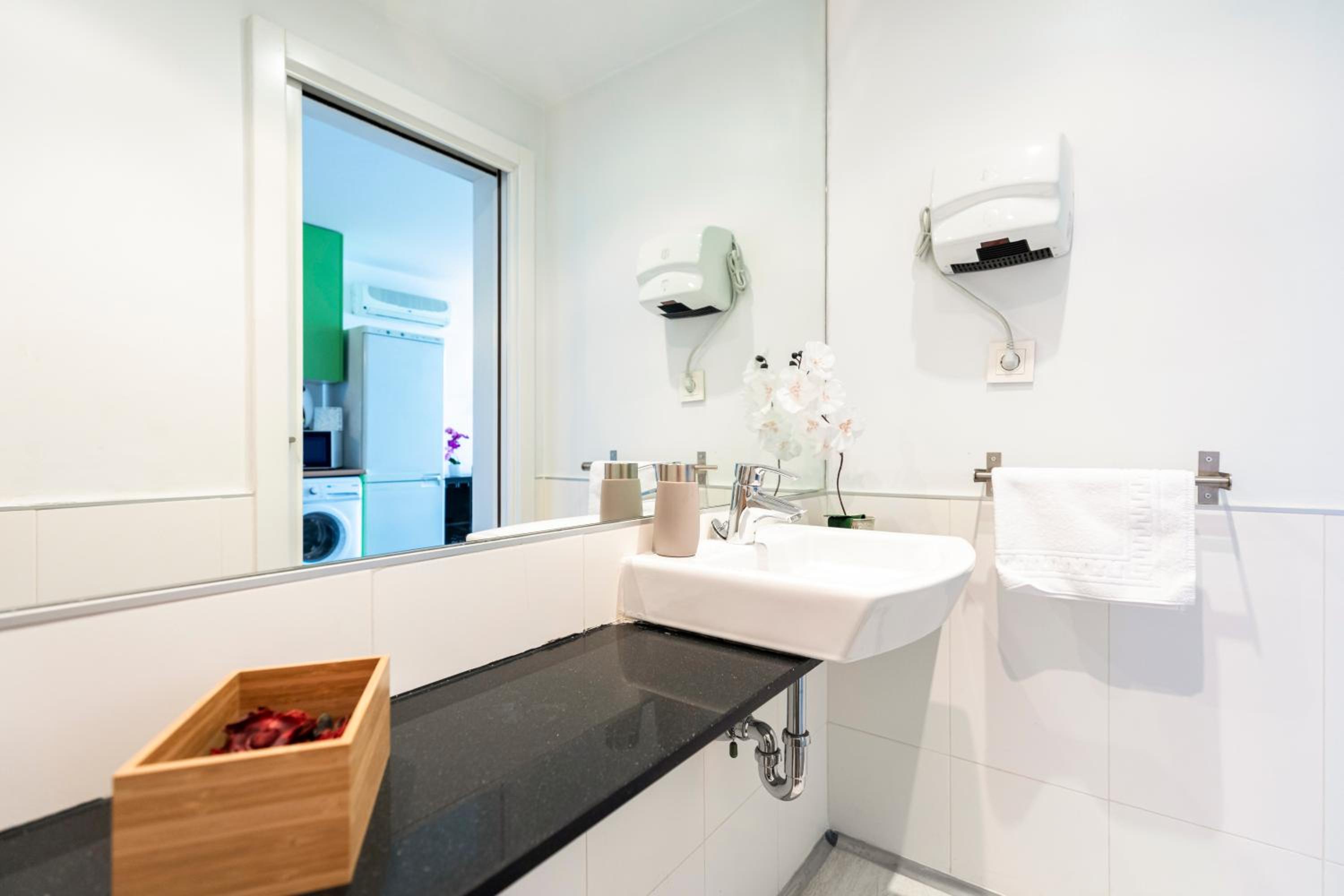 Duplex Three-Bedrooms With Terrace photo 2