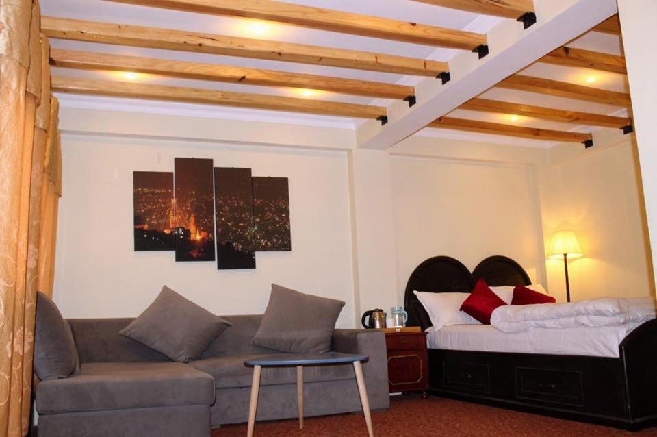 Three-Bedroom Apartment photo 1