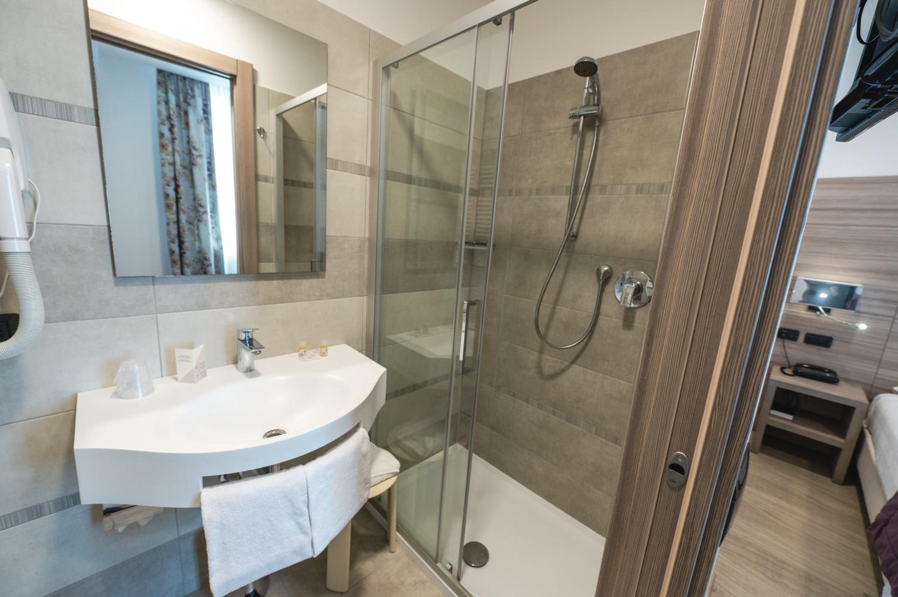 Comfort Triple Room - Photo 6