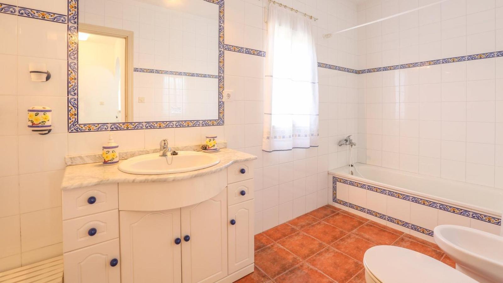 Casa de cuatro habitaciones